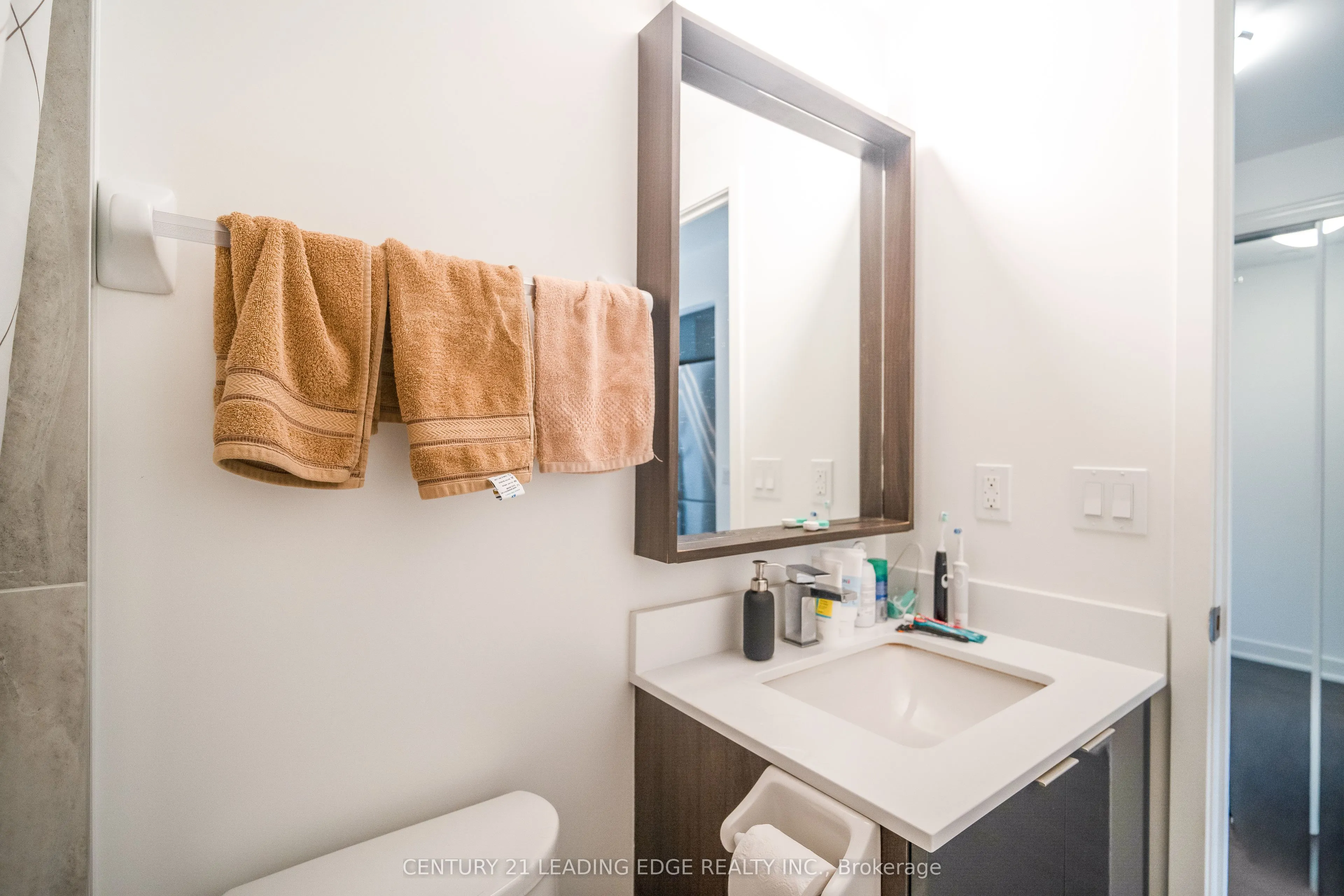 543 RICHMOND Street W, #712