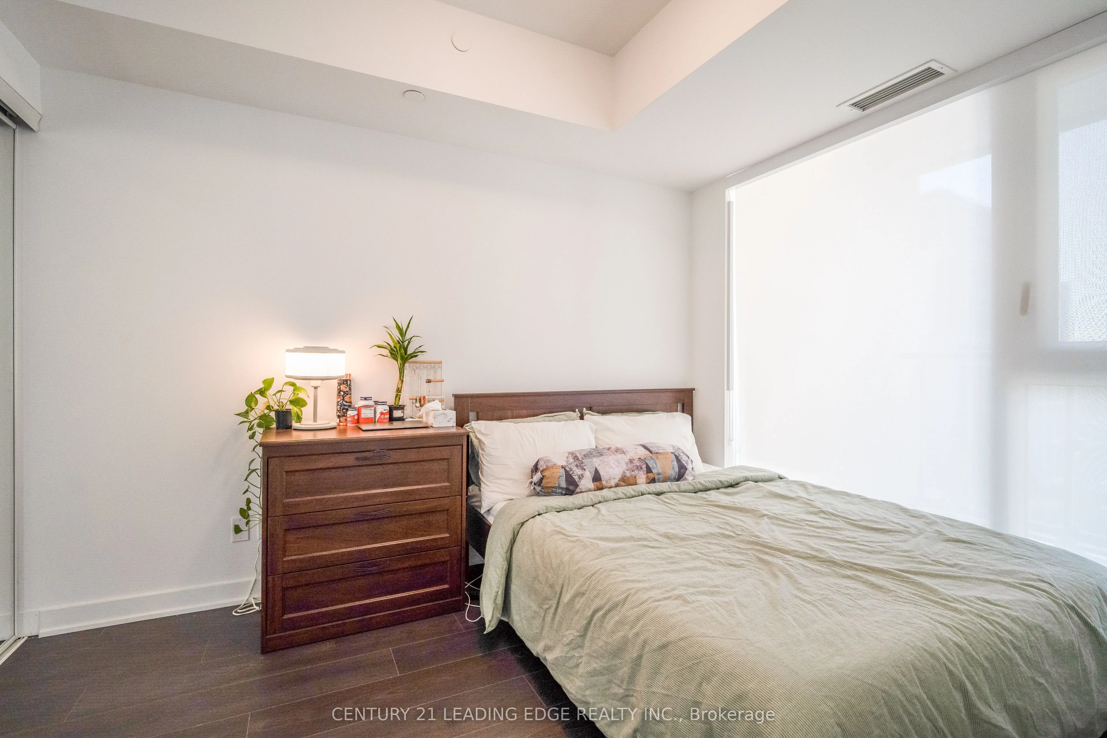 543 RICHMOND Street W, #712