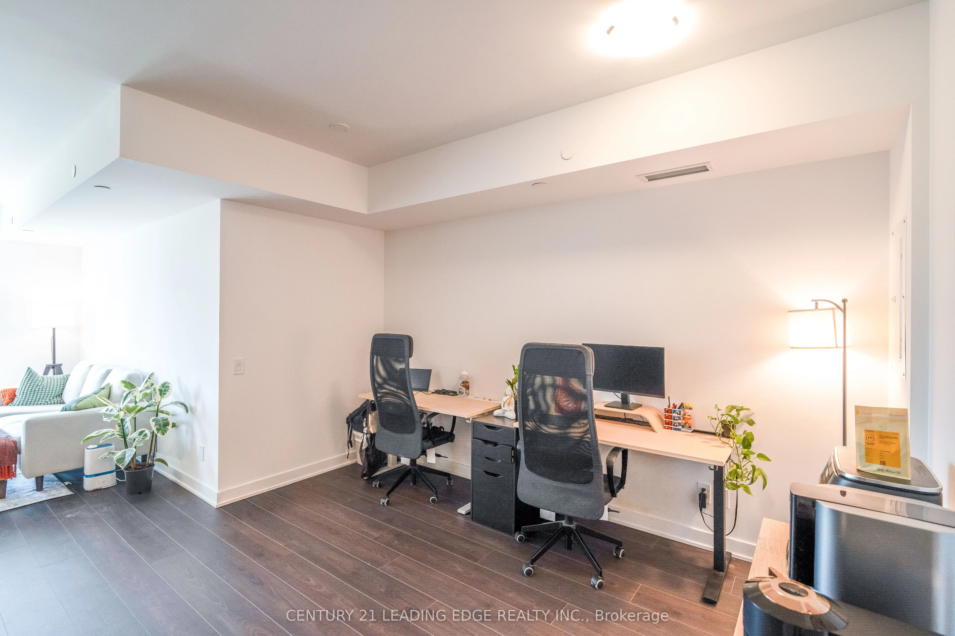 543 RICHMOND Street W, #712