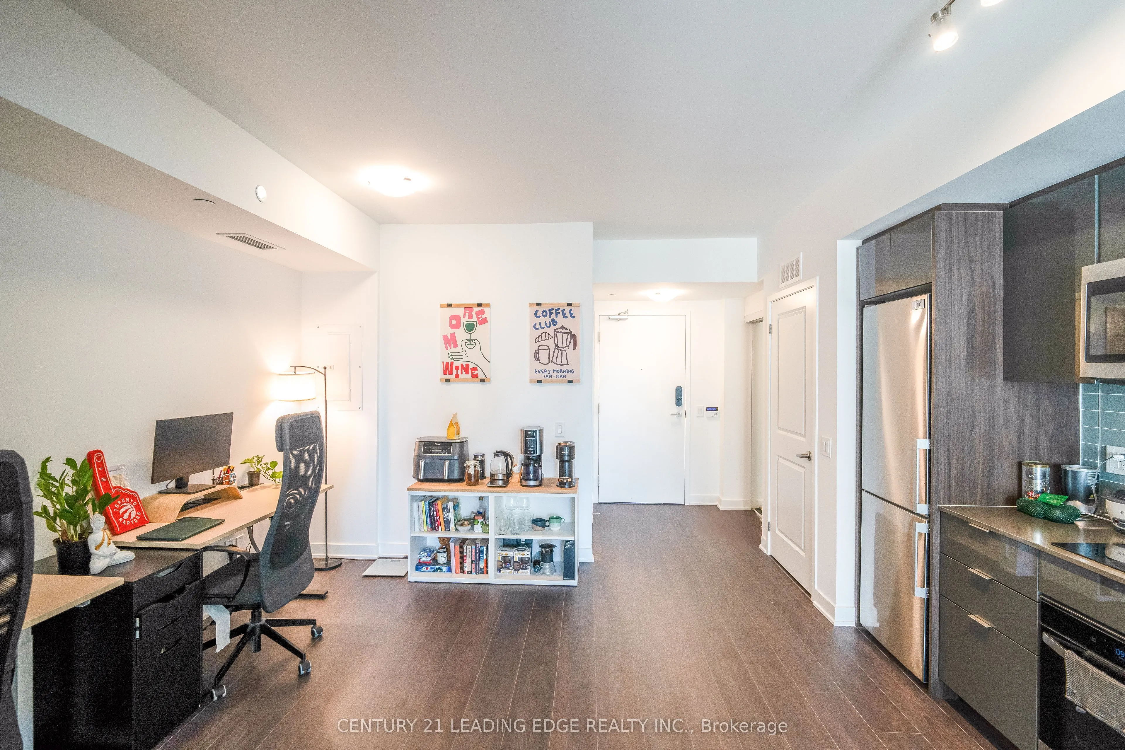 543 RICHMOND Street W, #712