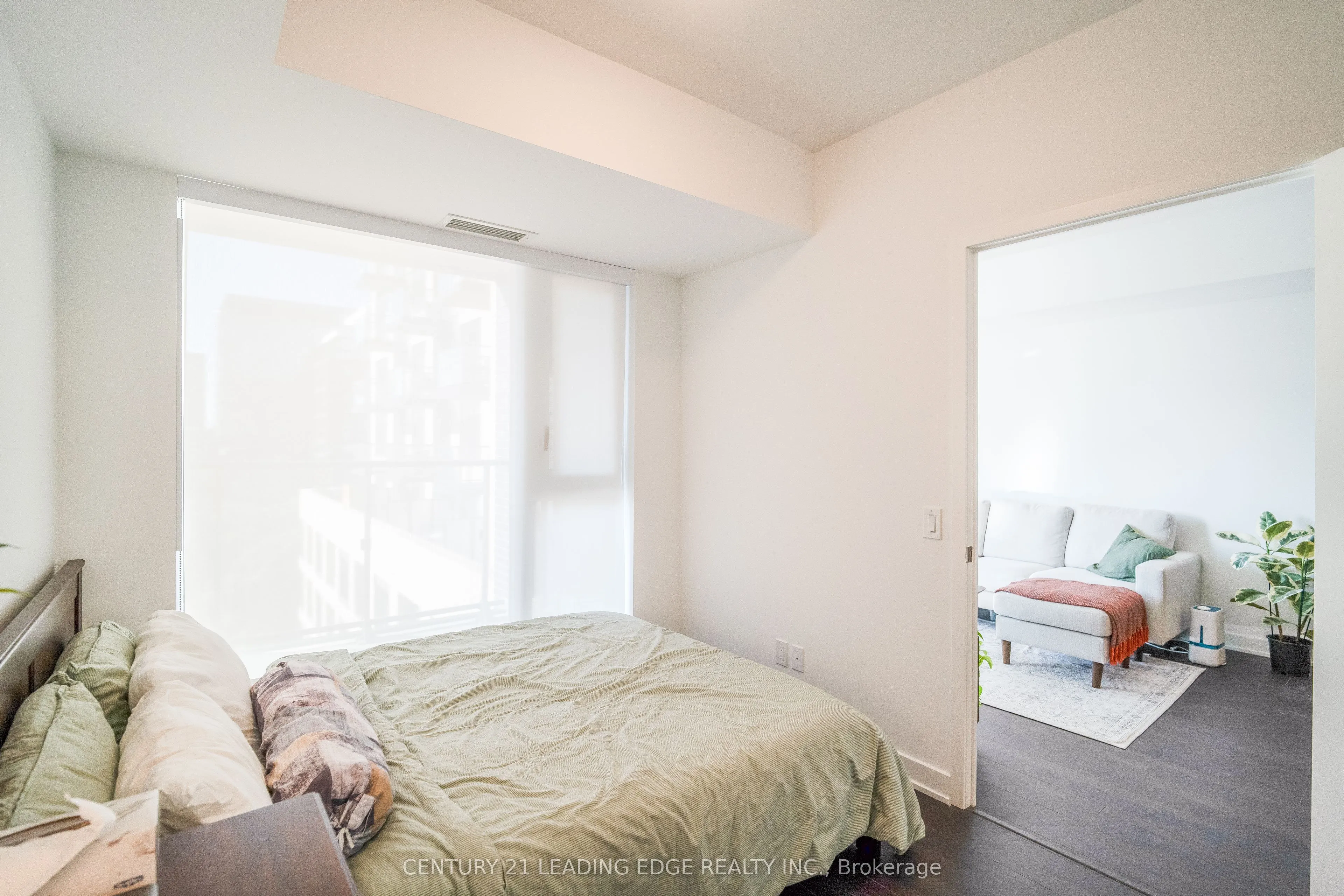 543 RICHMOND Street W, #712