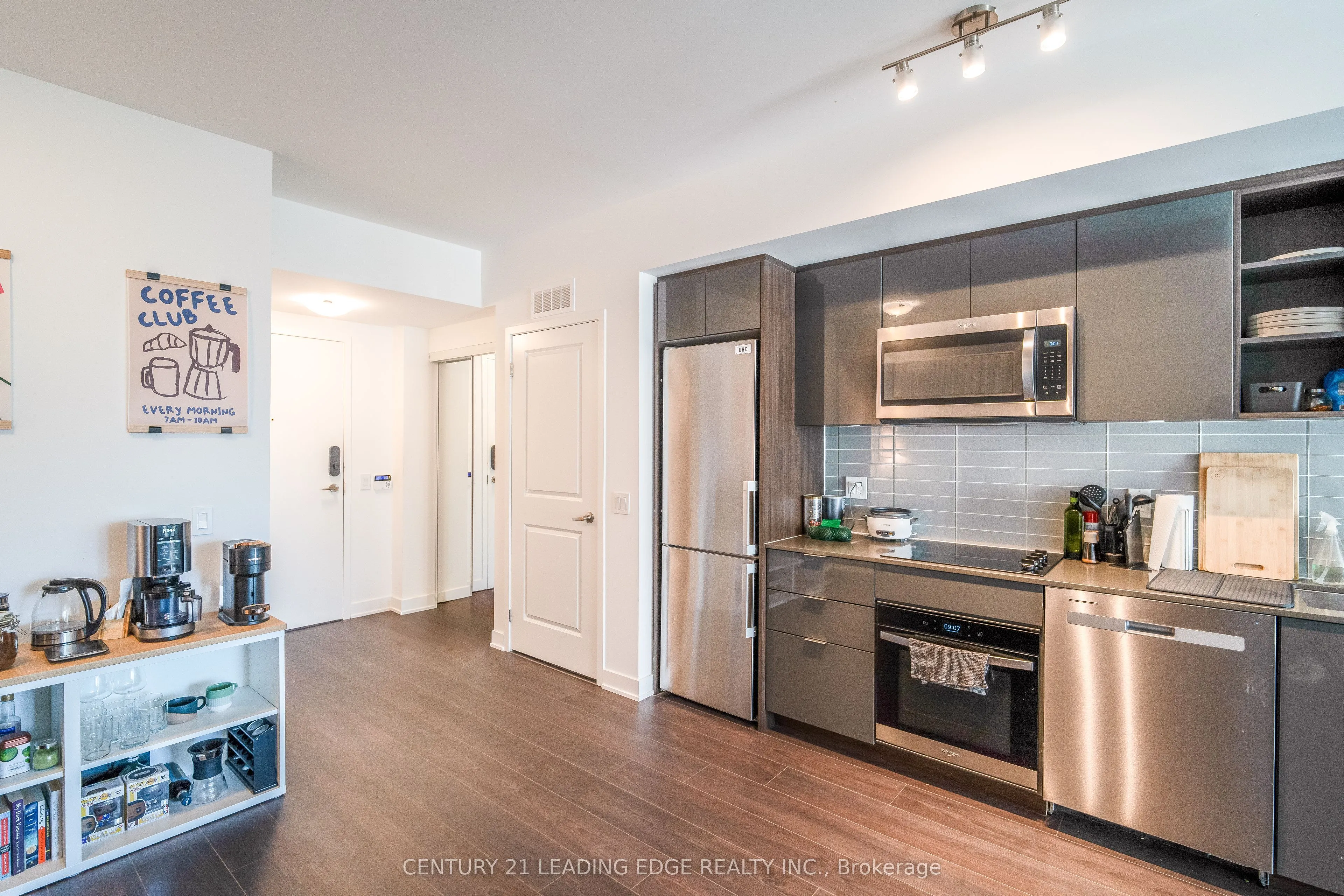 543 RICHMOND Street W, #712