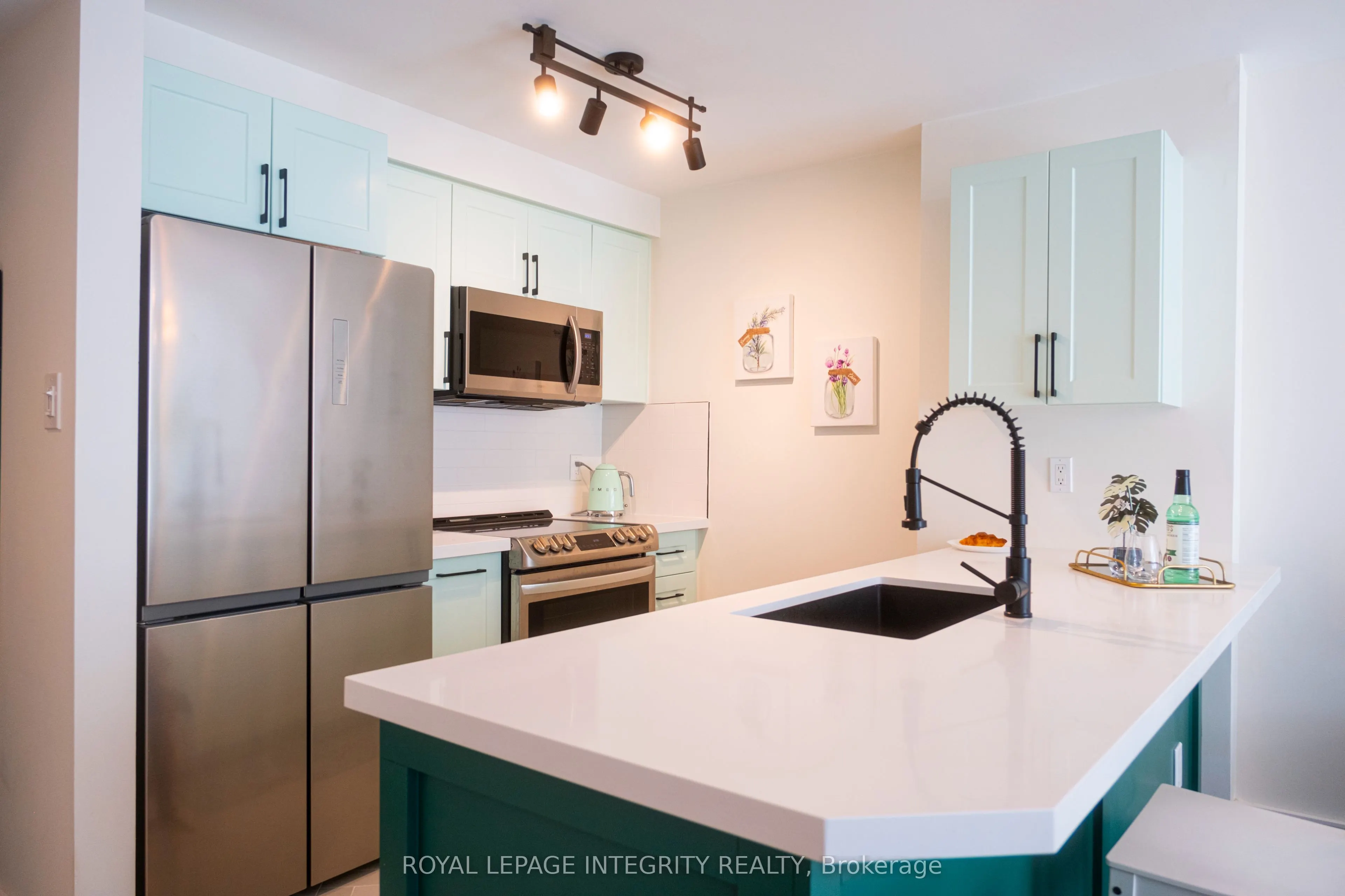 10 Queens Quay W, #1410
