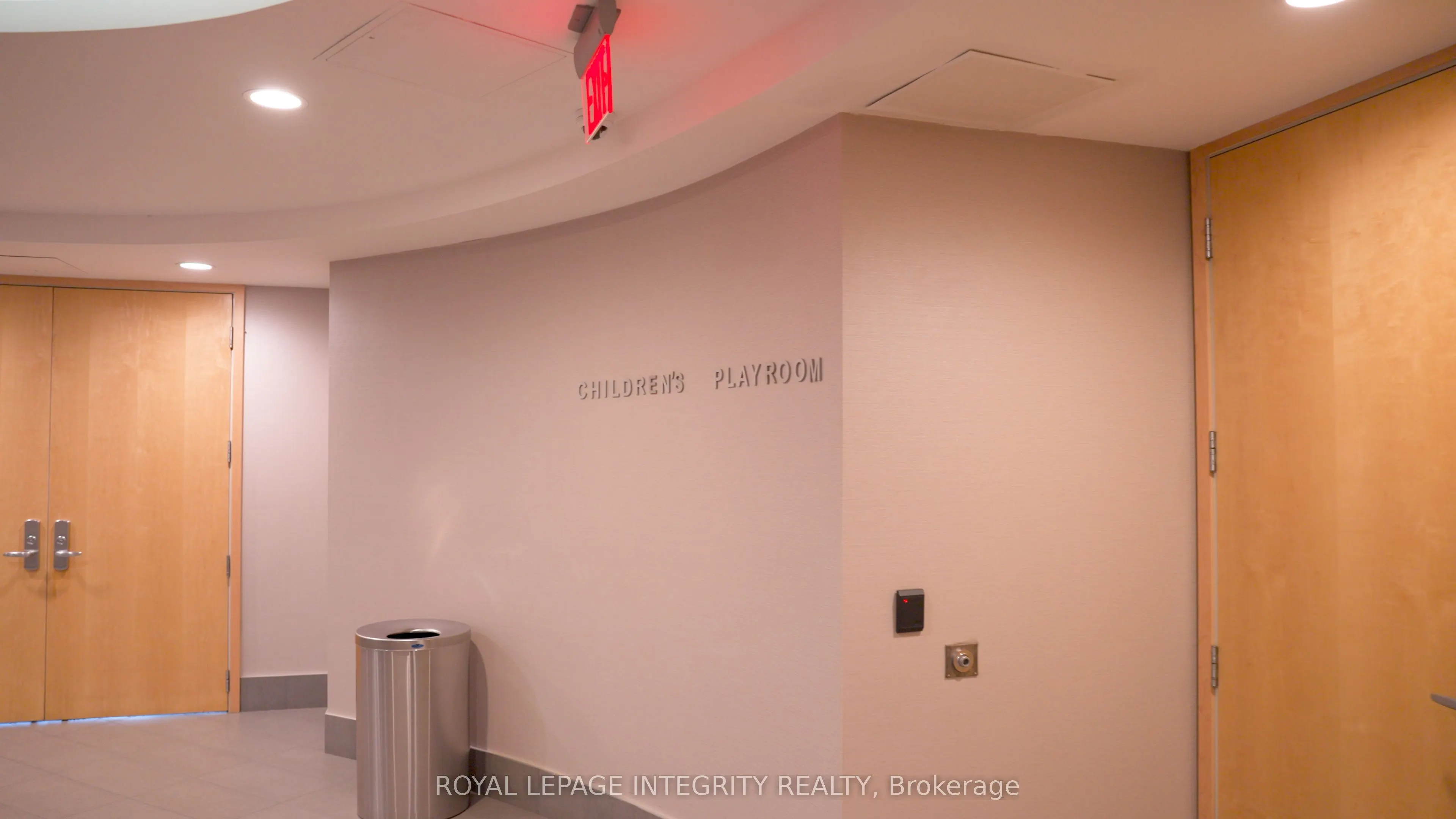 10 Queens Quay W, #1410