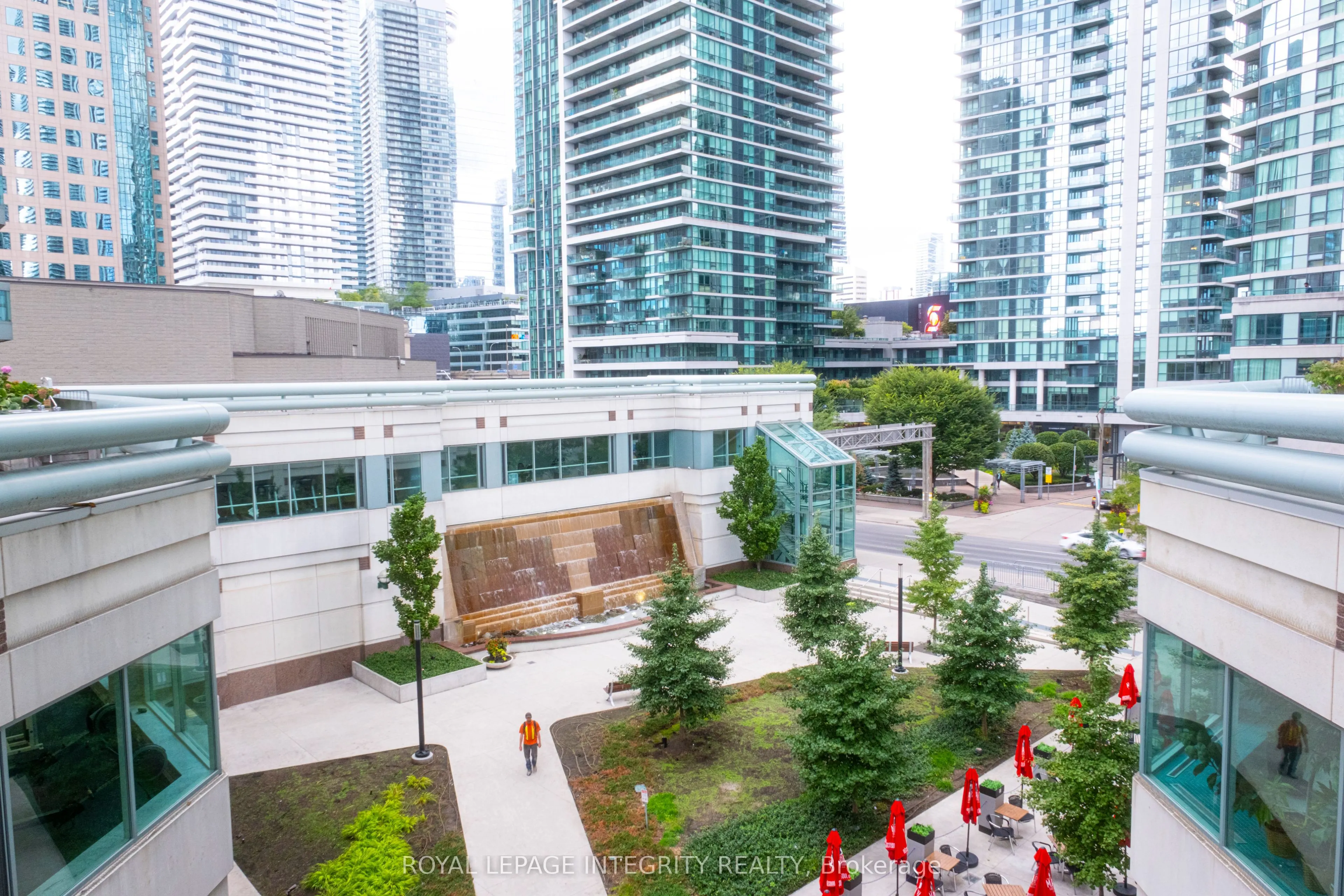 10 Queens Quay W, #1410