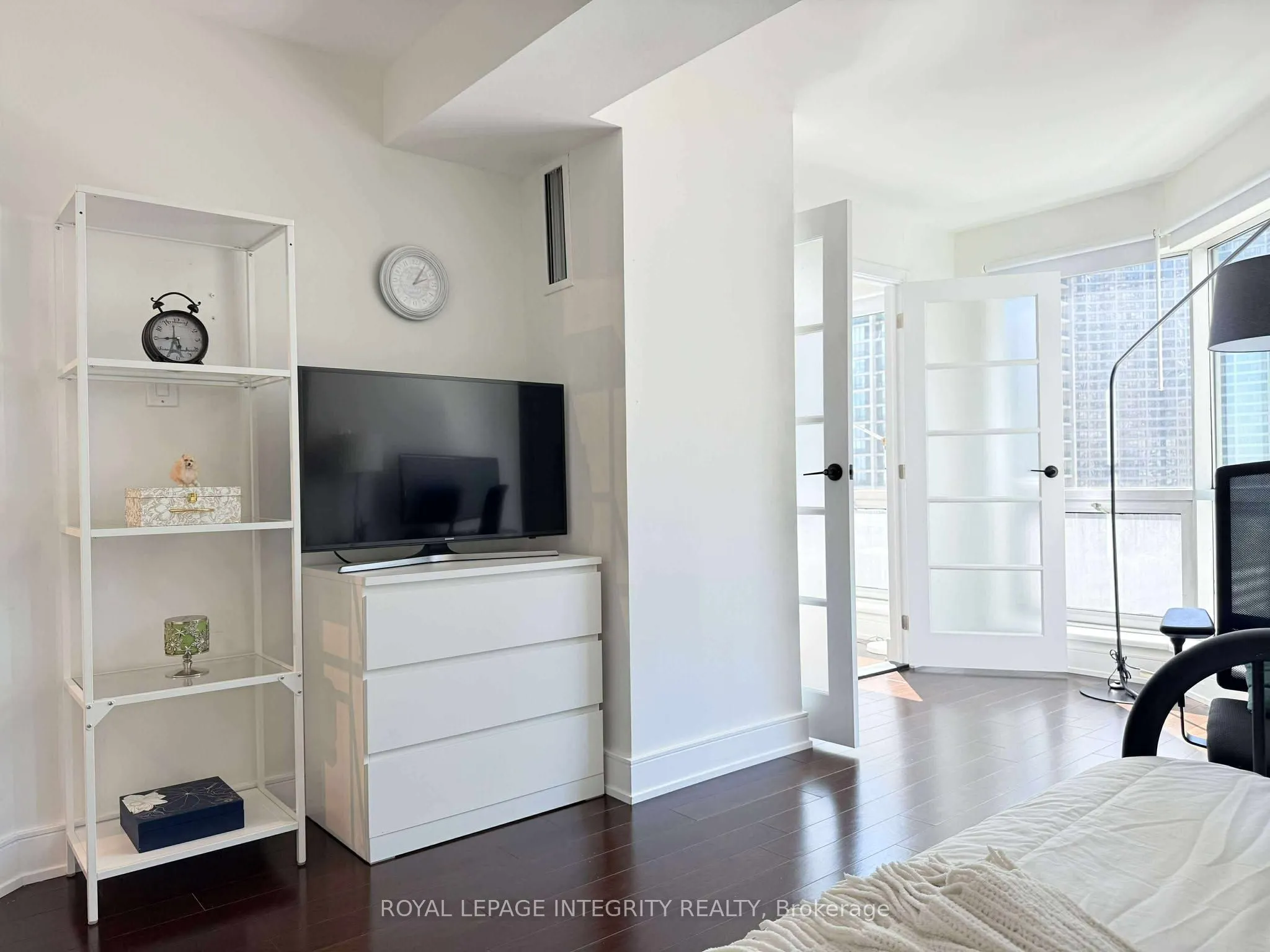 10 Queens Quay W, #1410