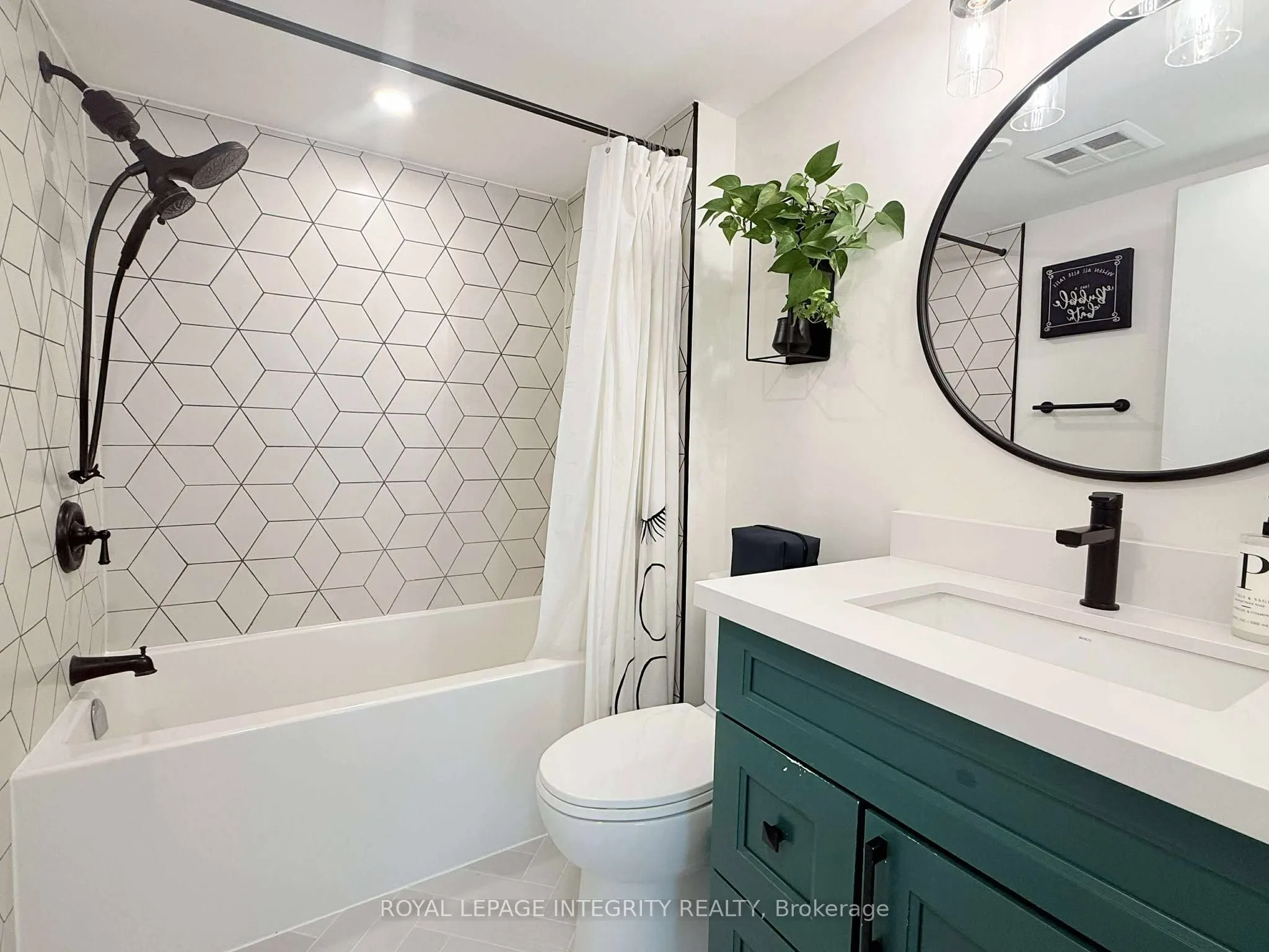 10 Queens Quay W, #1410