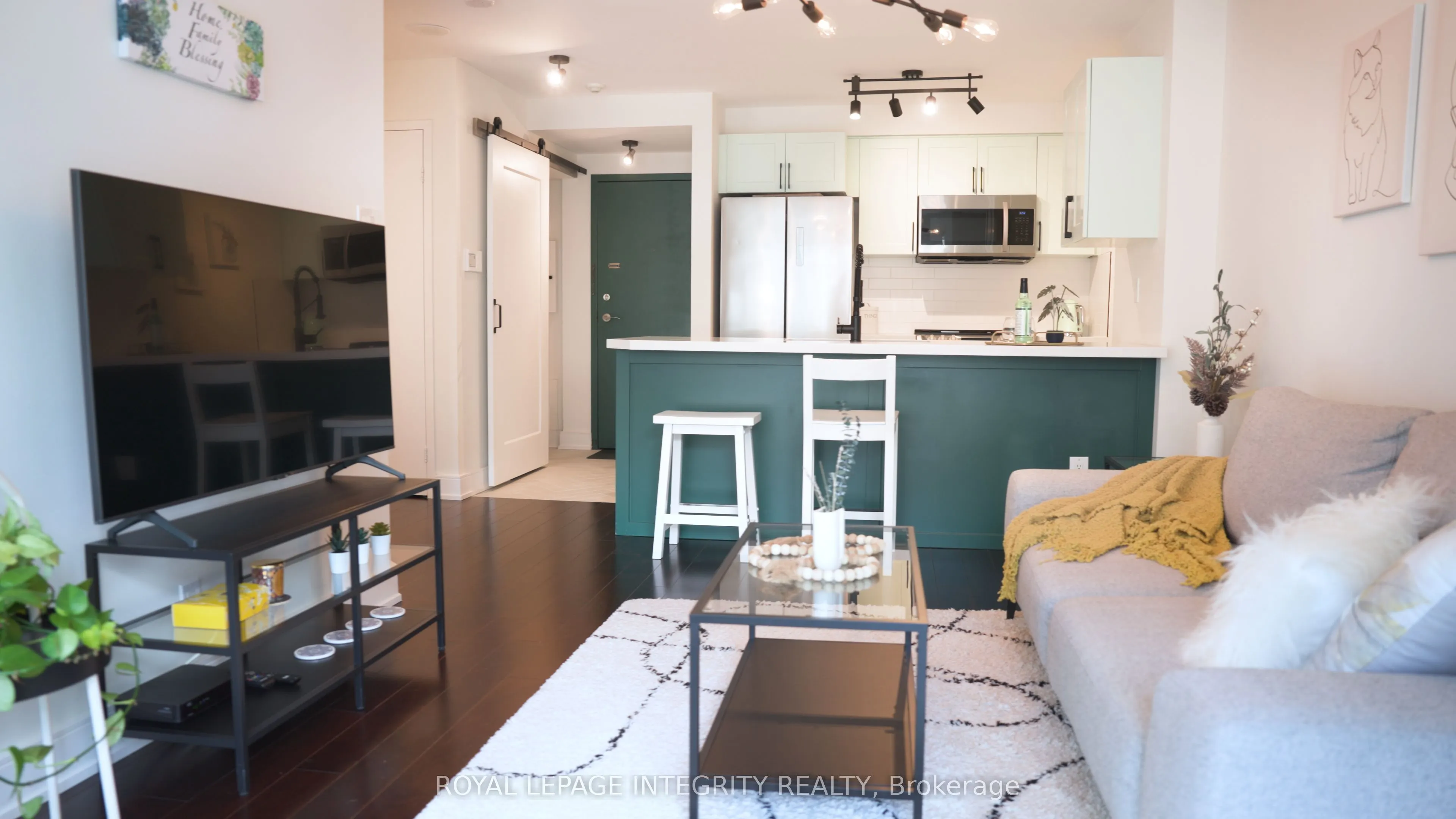 10 Queens Quay W, #1410