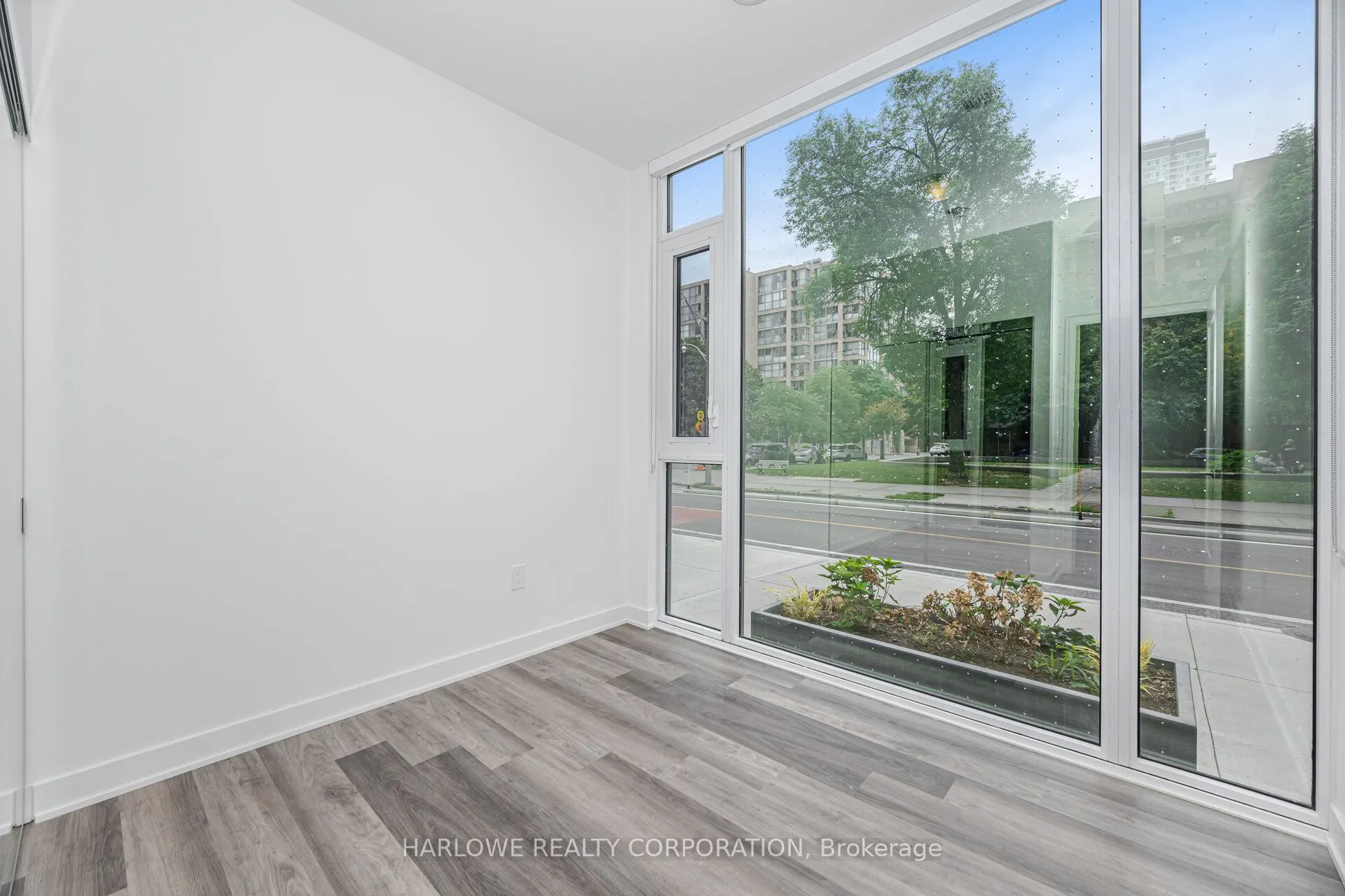 60 Princess Street, #107 Se