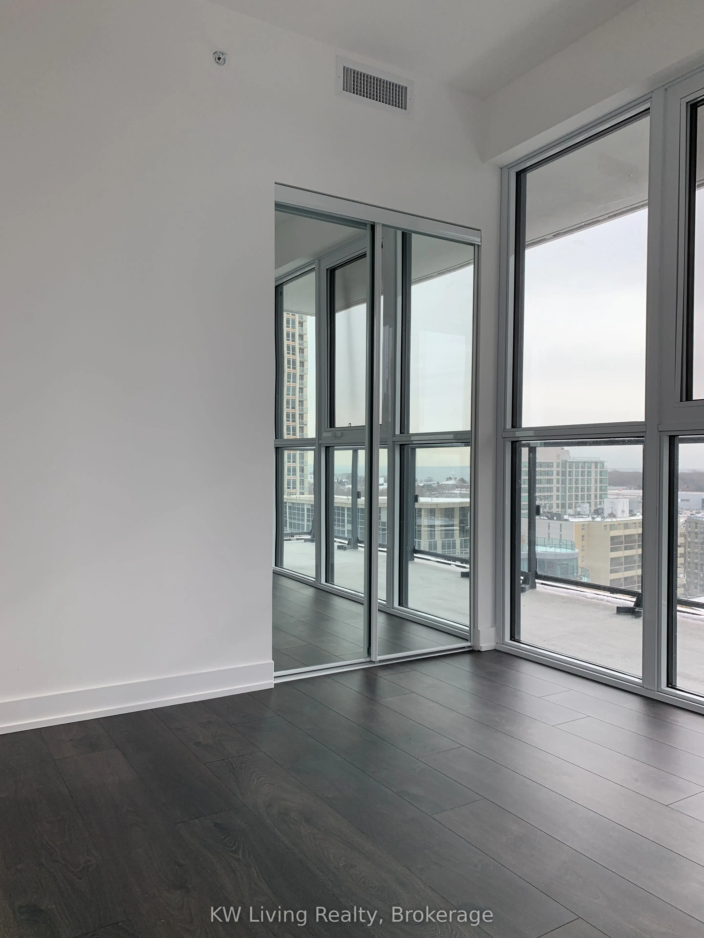38 Iannuzzi Street, #1712