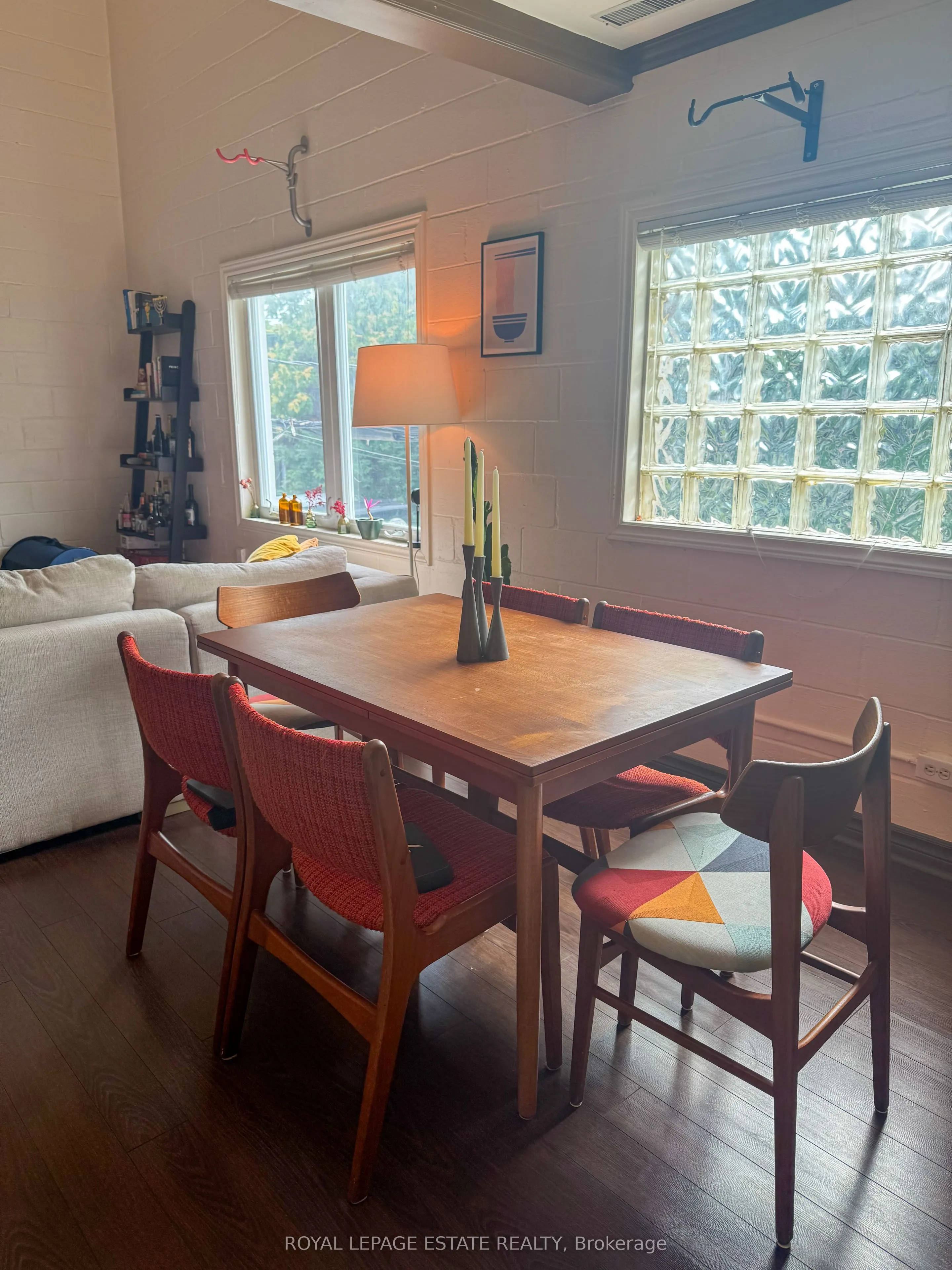 325 Queen Street E, #2D