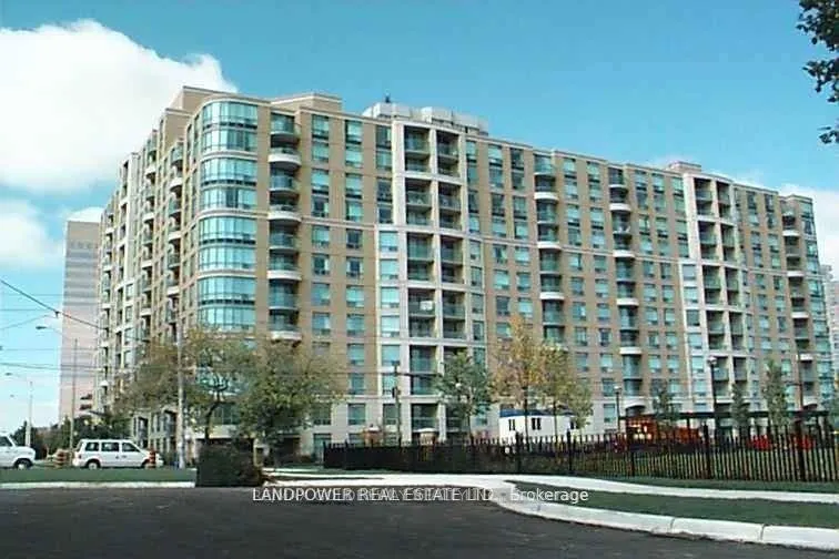 28 Pemberton Avenue, #702