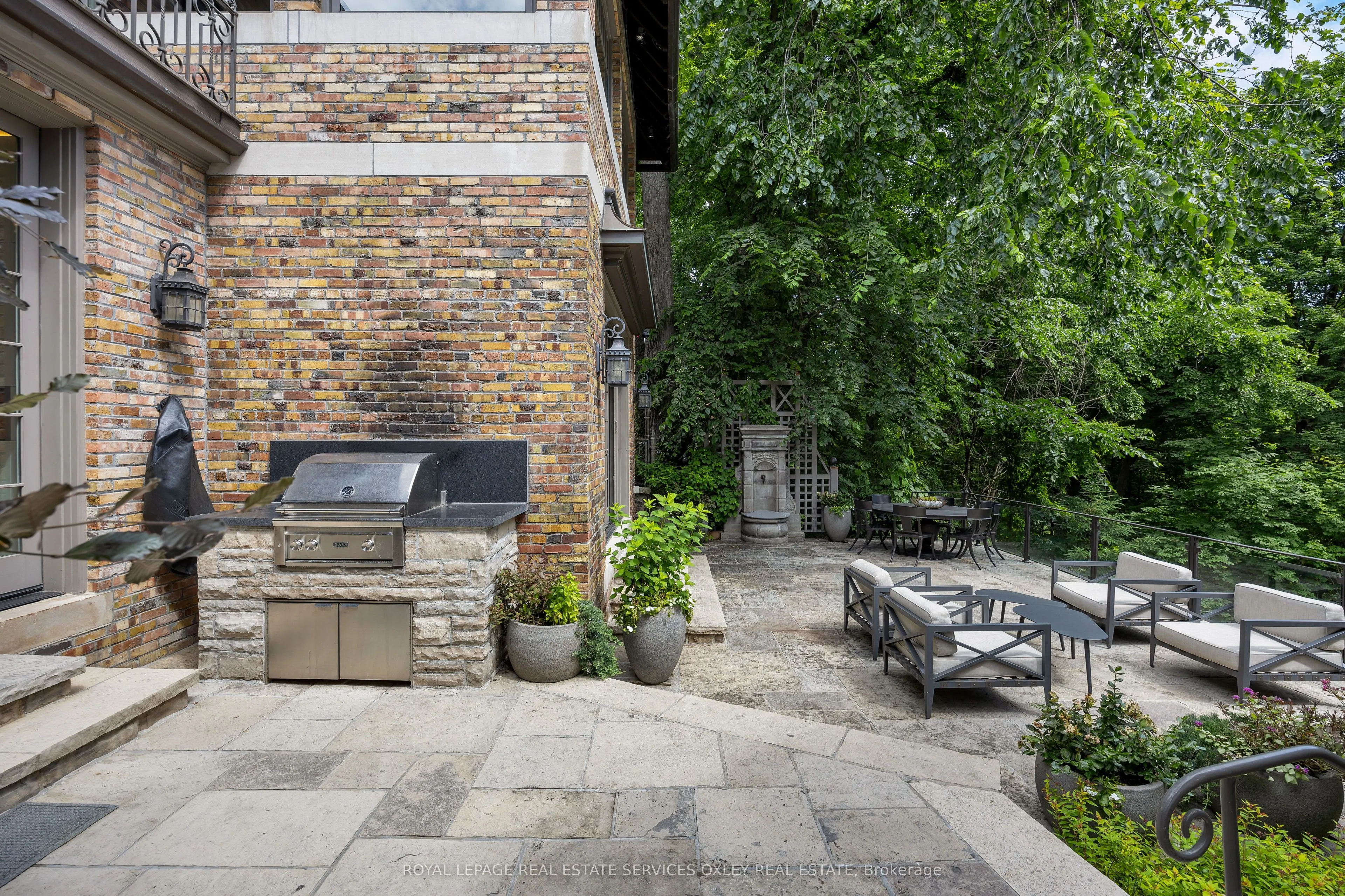 5 Thornwood Road