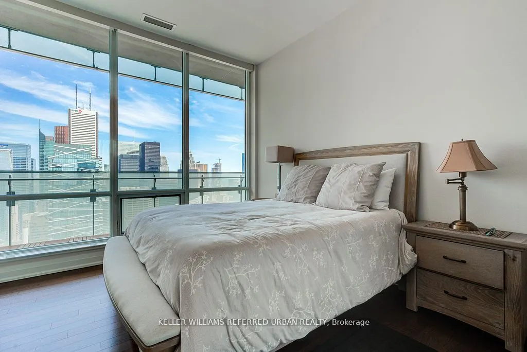 80 John Street, #4406