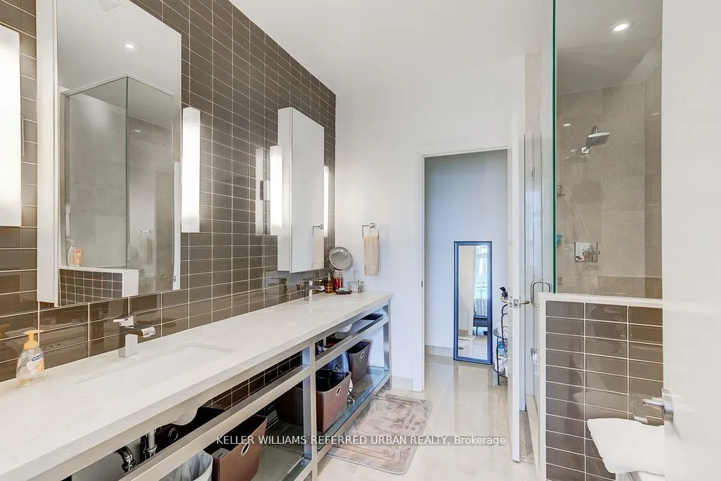 80 John Street, #4406