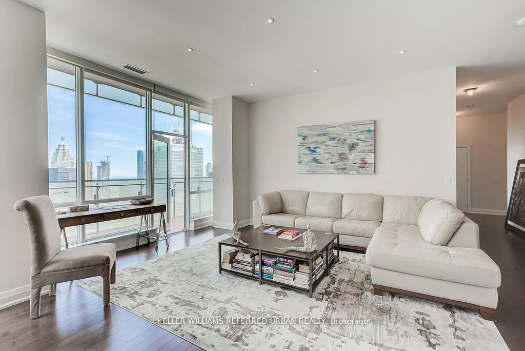 80 John Street, #4406