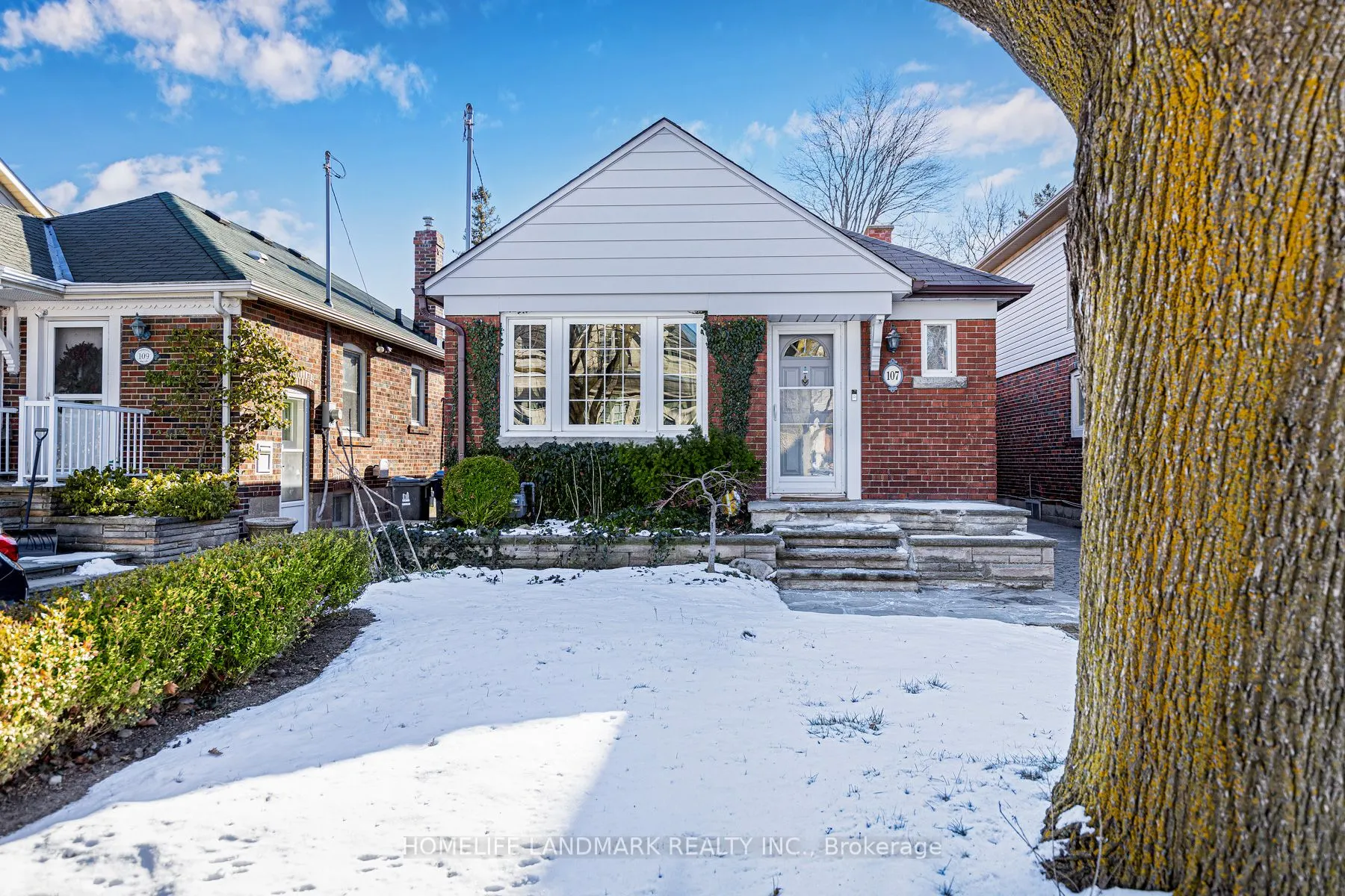 107 Parklea Drive