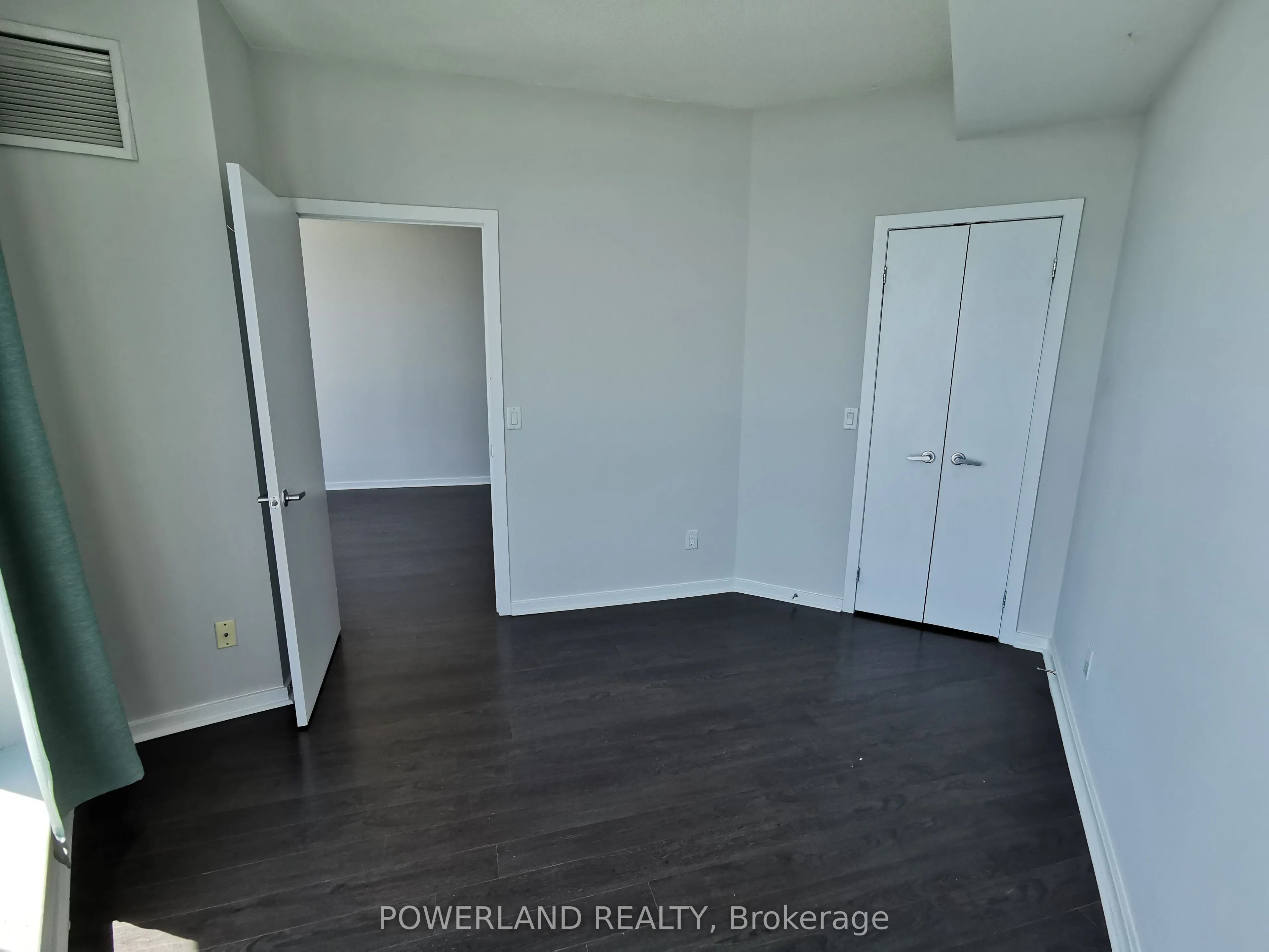 208 Queens Quay W, #3307