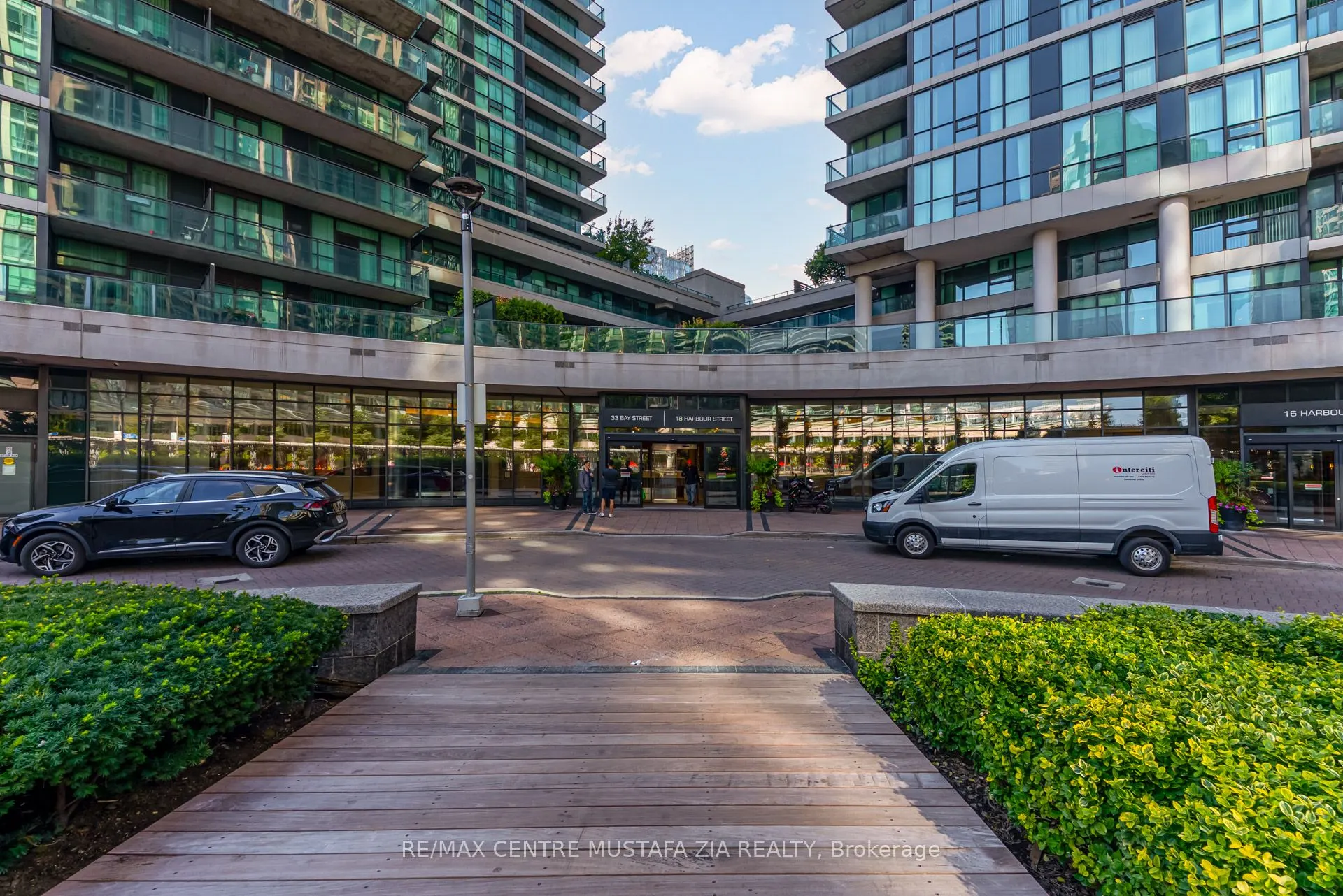 33 Bay Street, #4110