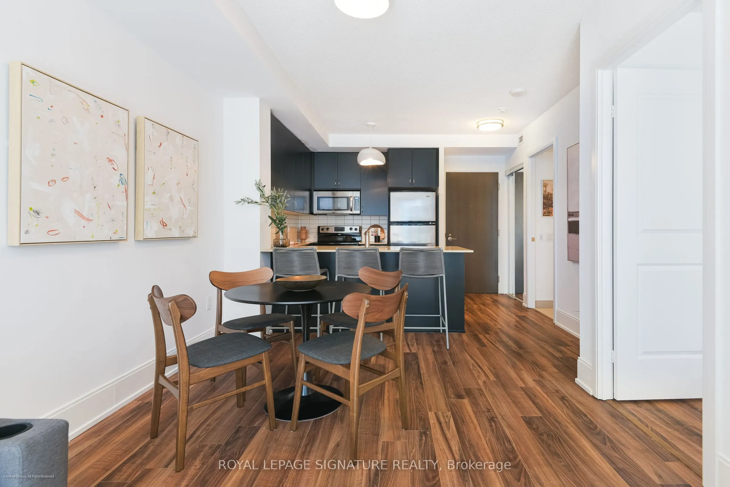560 Front Street W, #1007