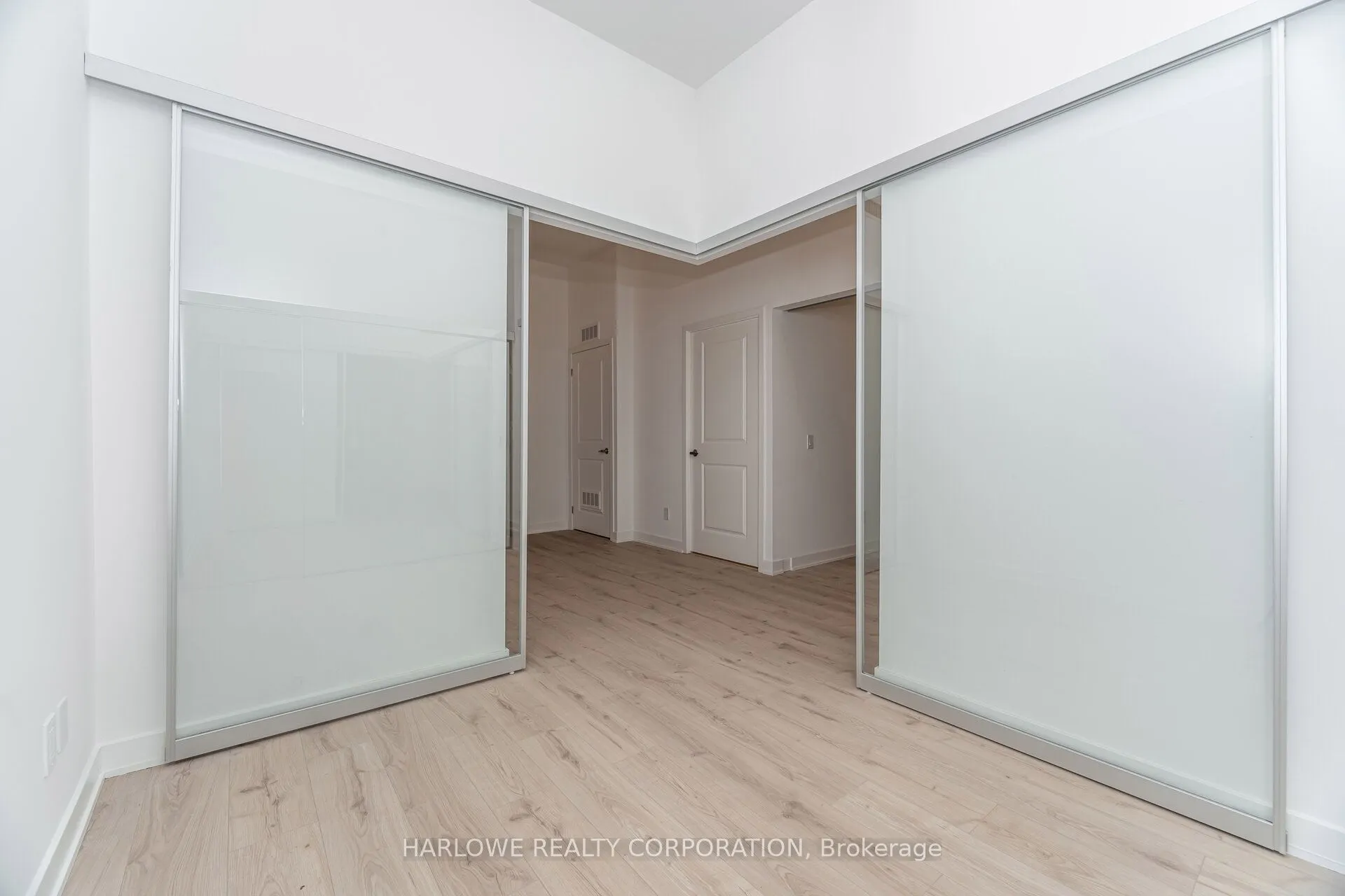 543 Richmond Street W, #201