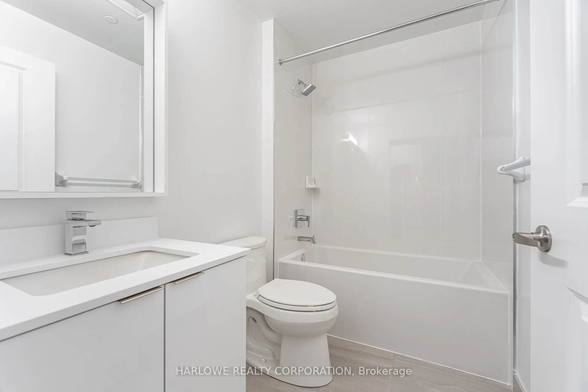 543 Richmond Street W, #201