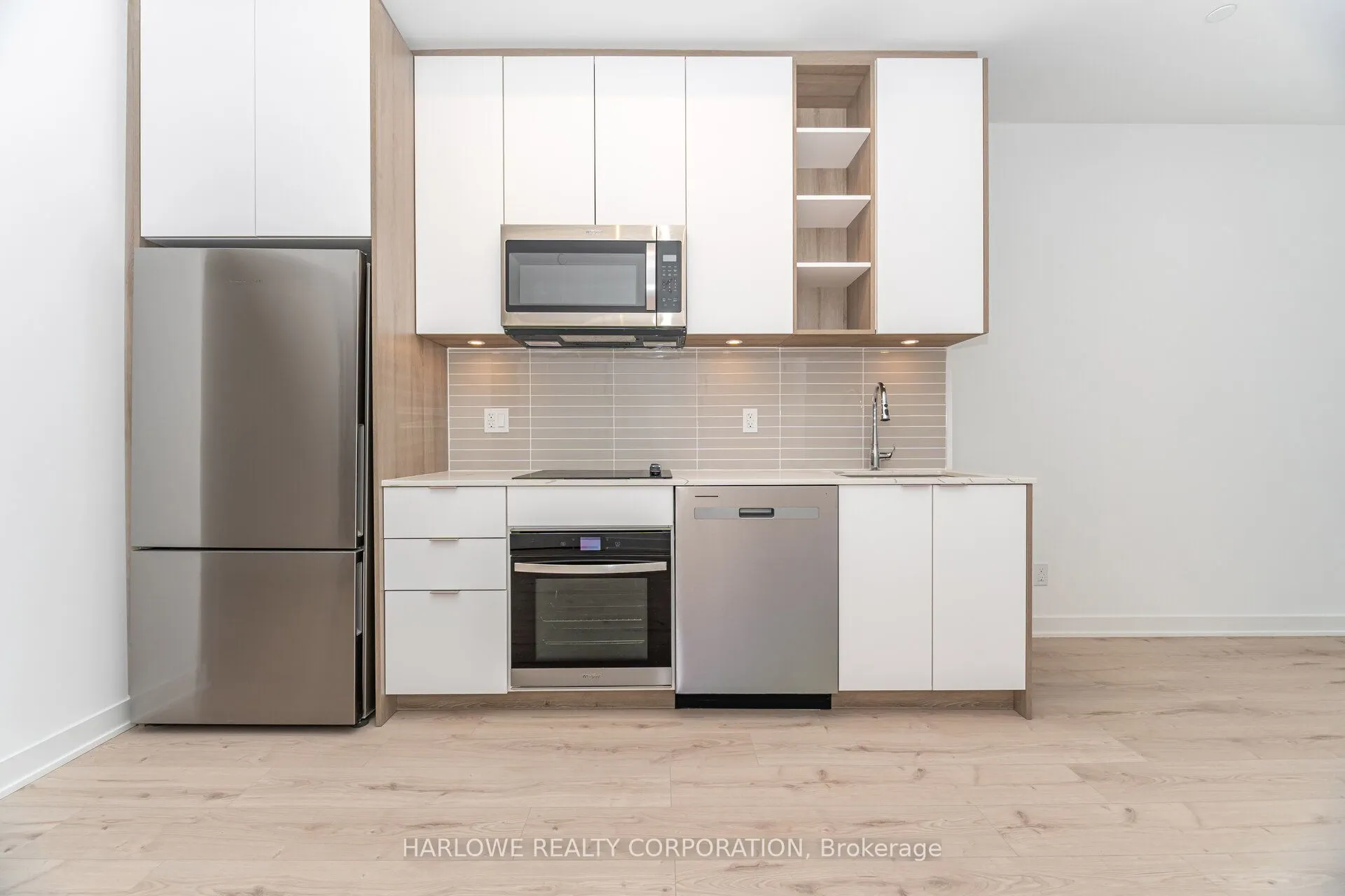 543 Richmond Street W, #201