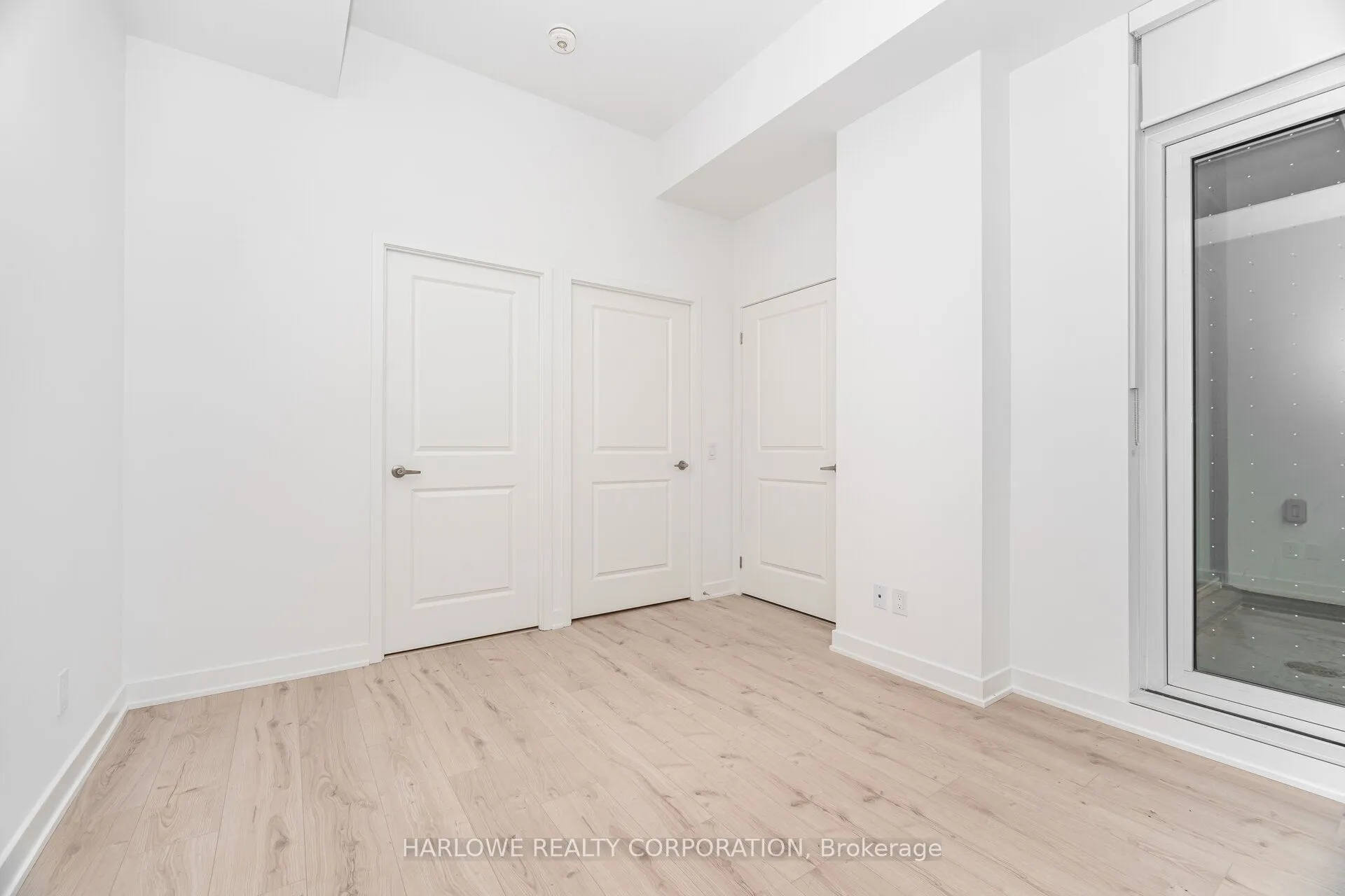 543 Richmond Street W, #201
