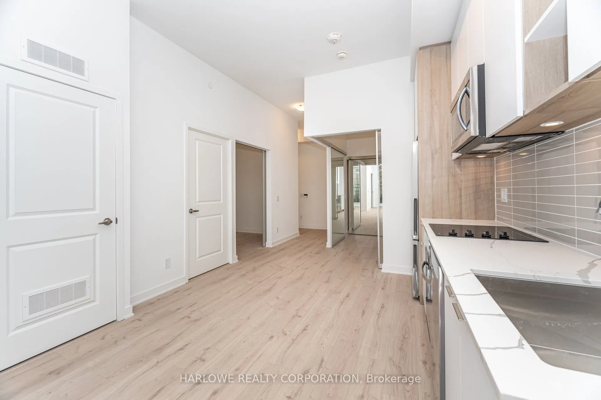 543 Richmond Street W, #201