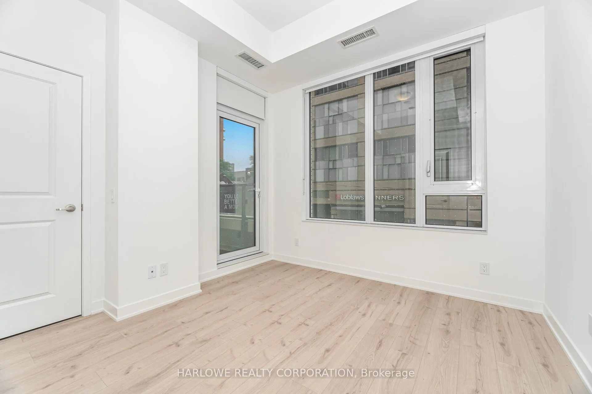 543 Richmond Street W, #201