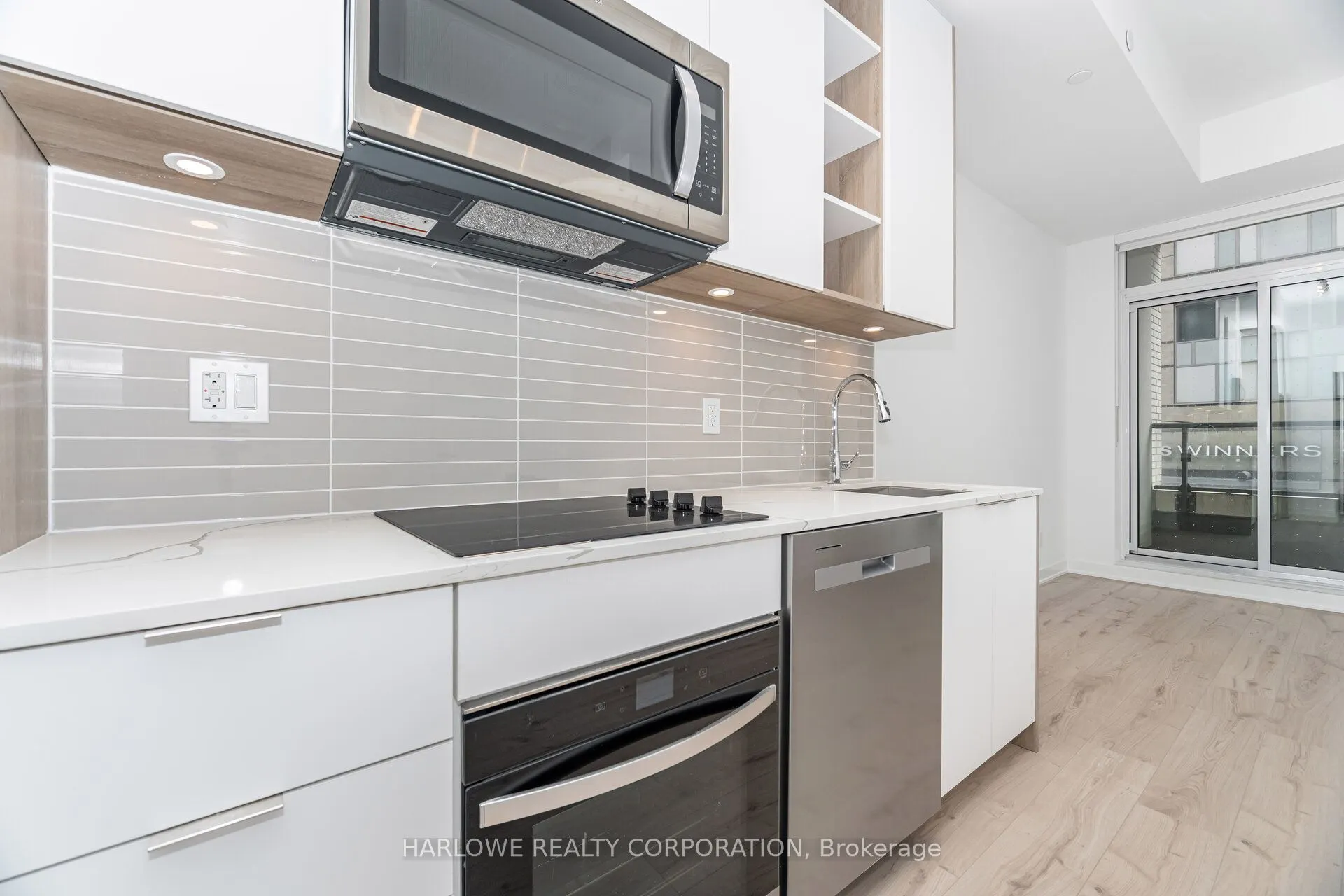 543 Richmond Street W, #201