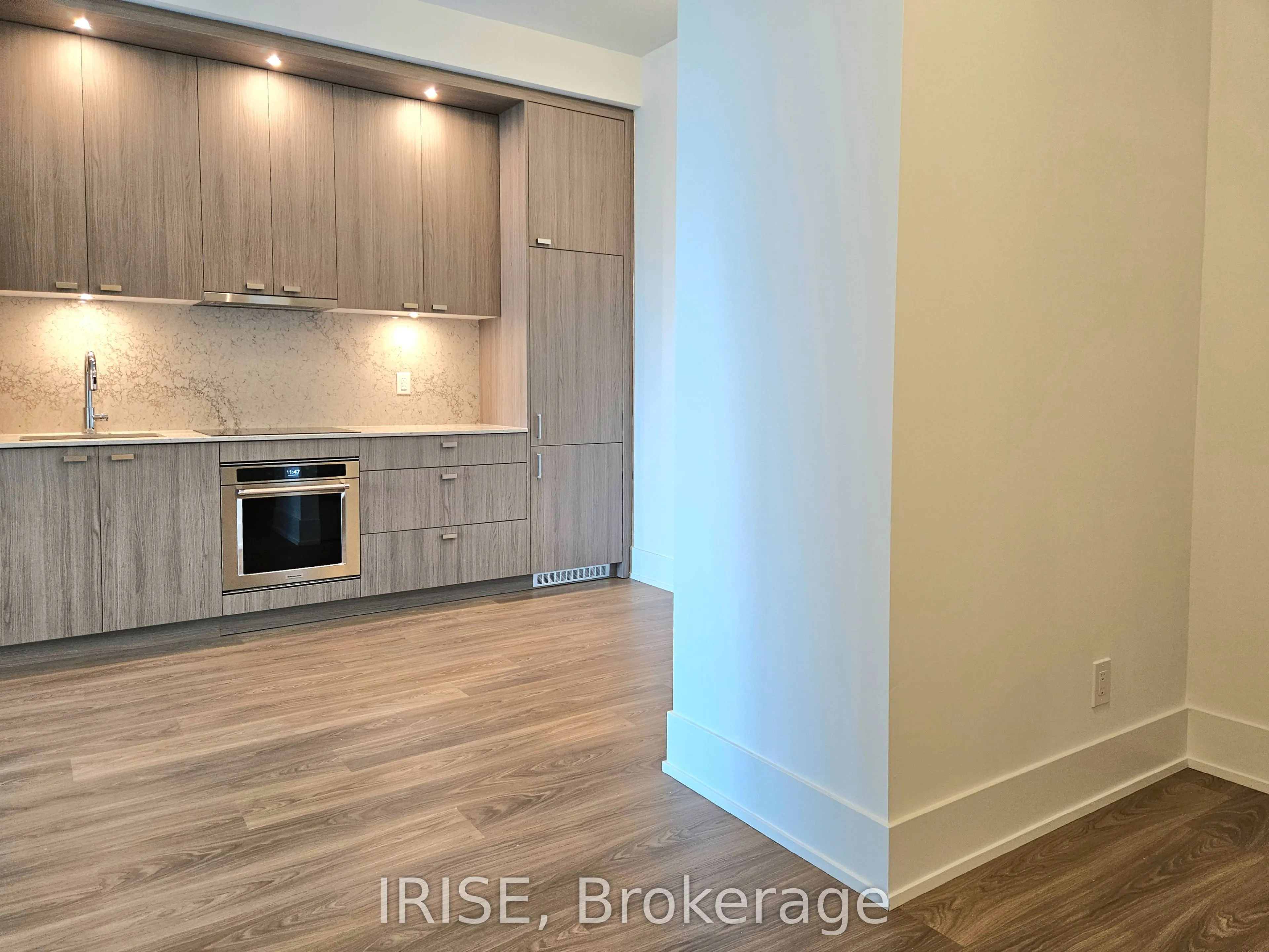 115 Denison Avenue, #508