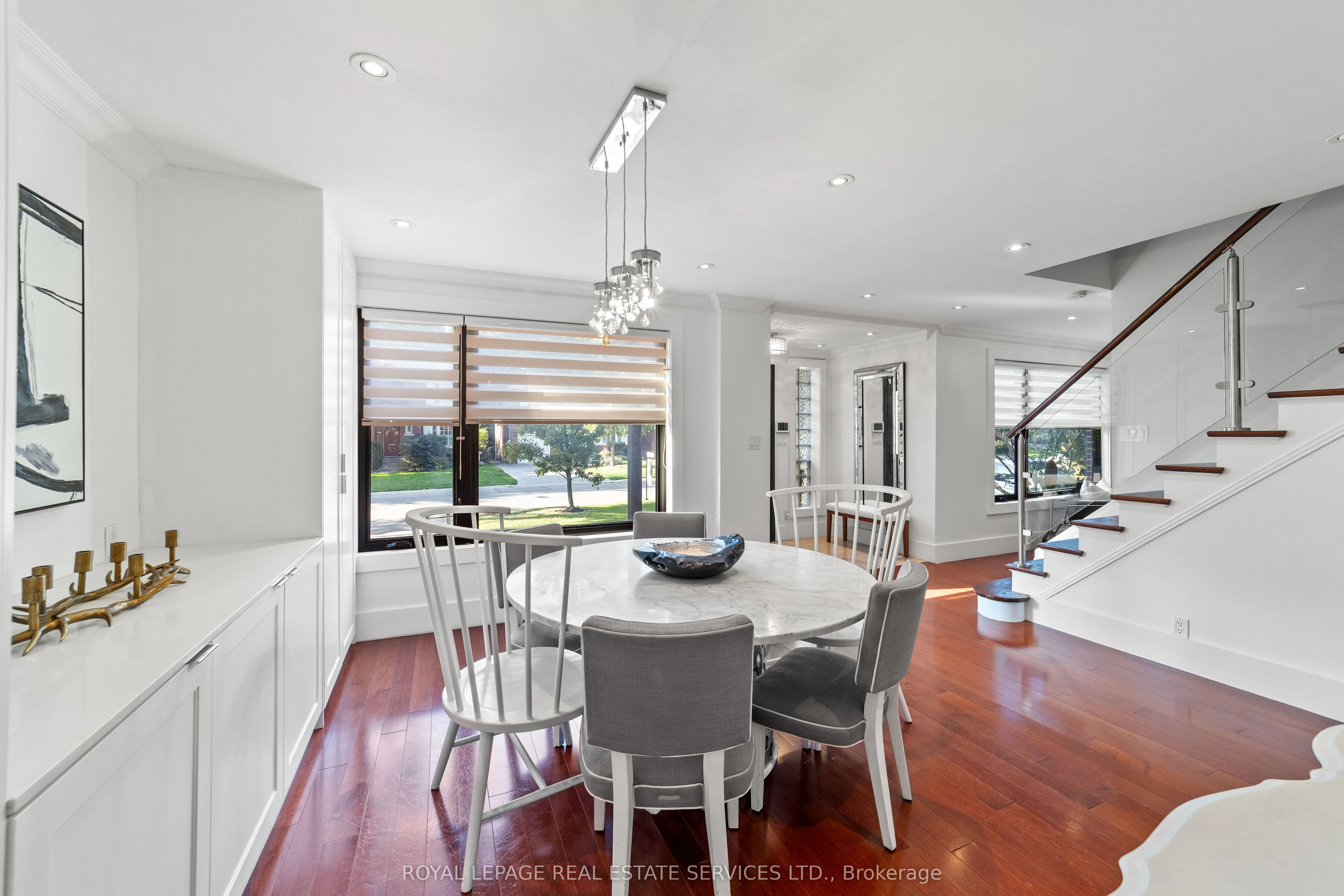12 Armour Boulevard