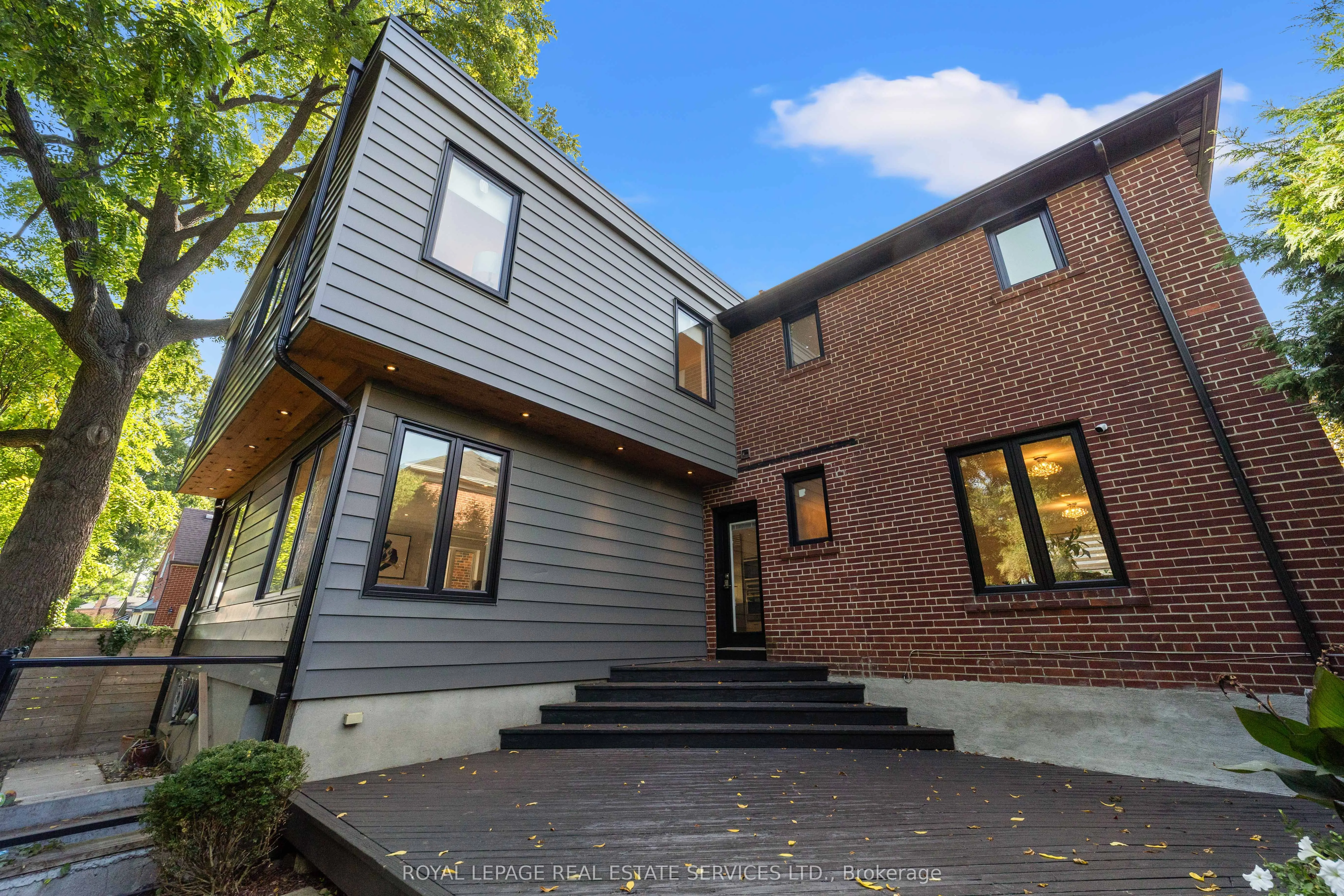 12 Armour Boulevard