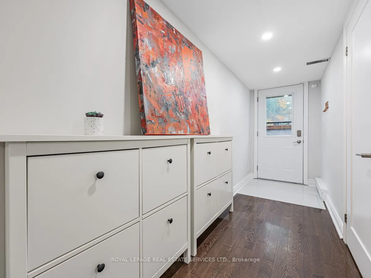 12 Armour Boulevard