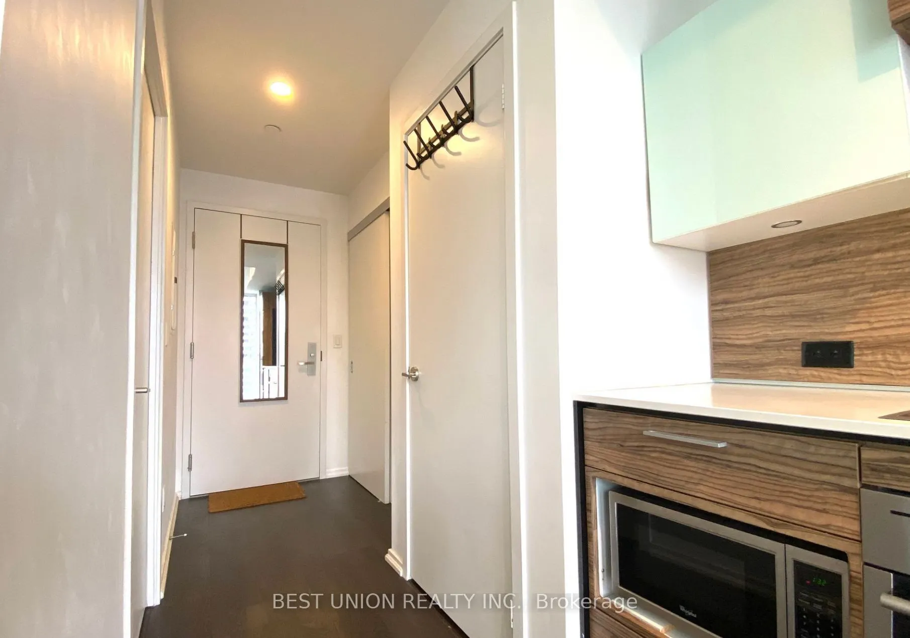 75 St Nicholas Street, #1803