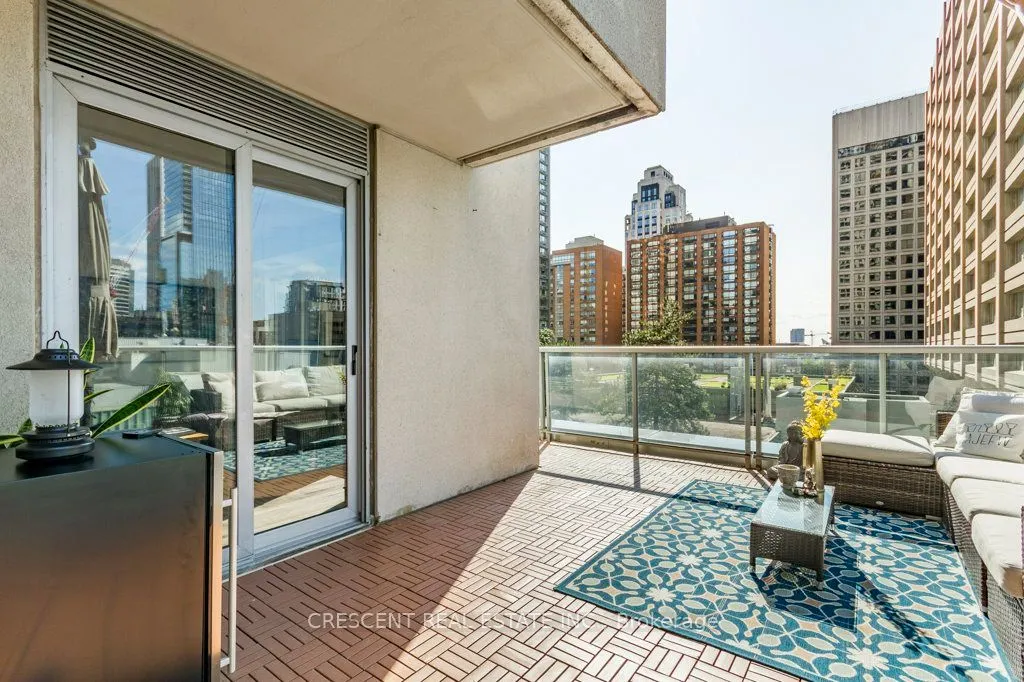 35 Balmuto Street, #701