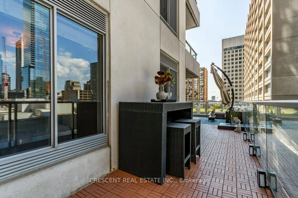 35 Balmuto Street, #701