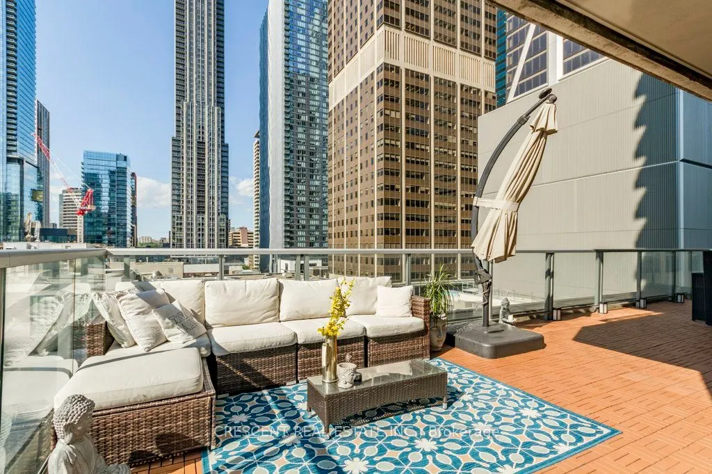 35 Balmuto Street, #701