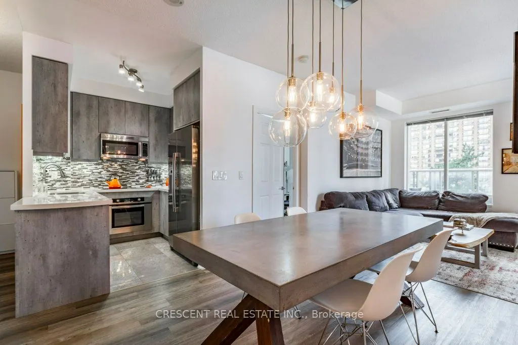 35 Balmuto Street, #701