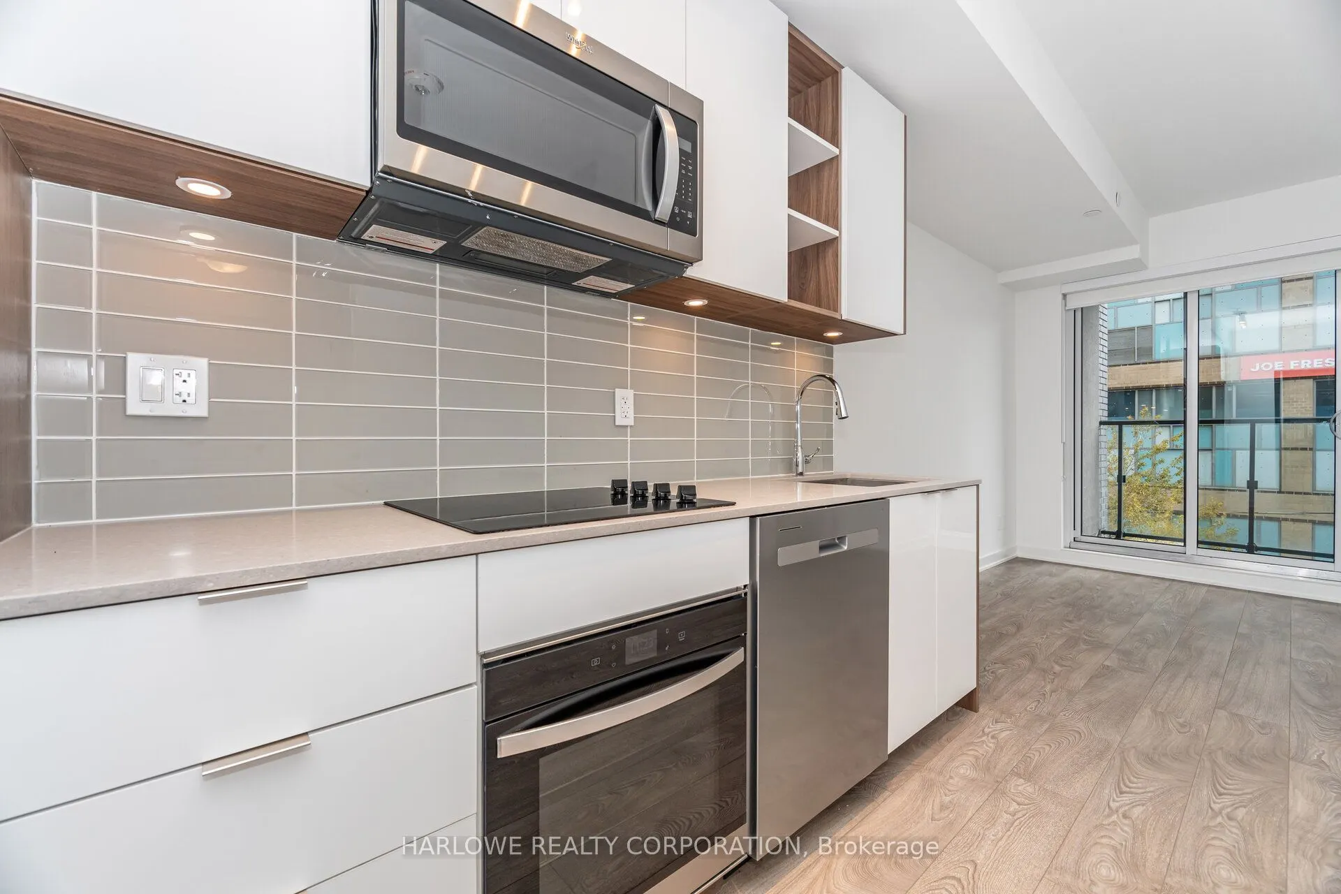 543 Richmond Street W, #310