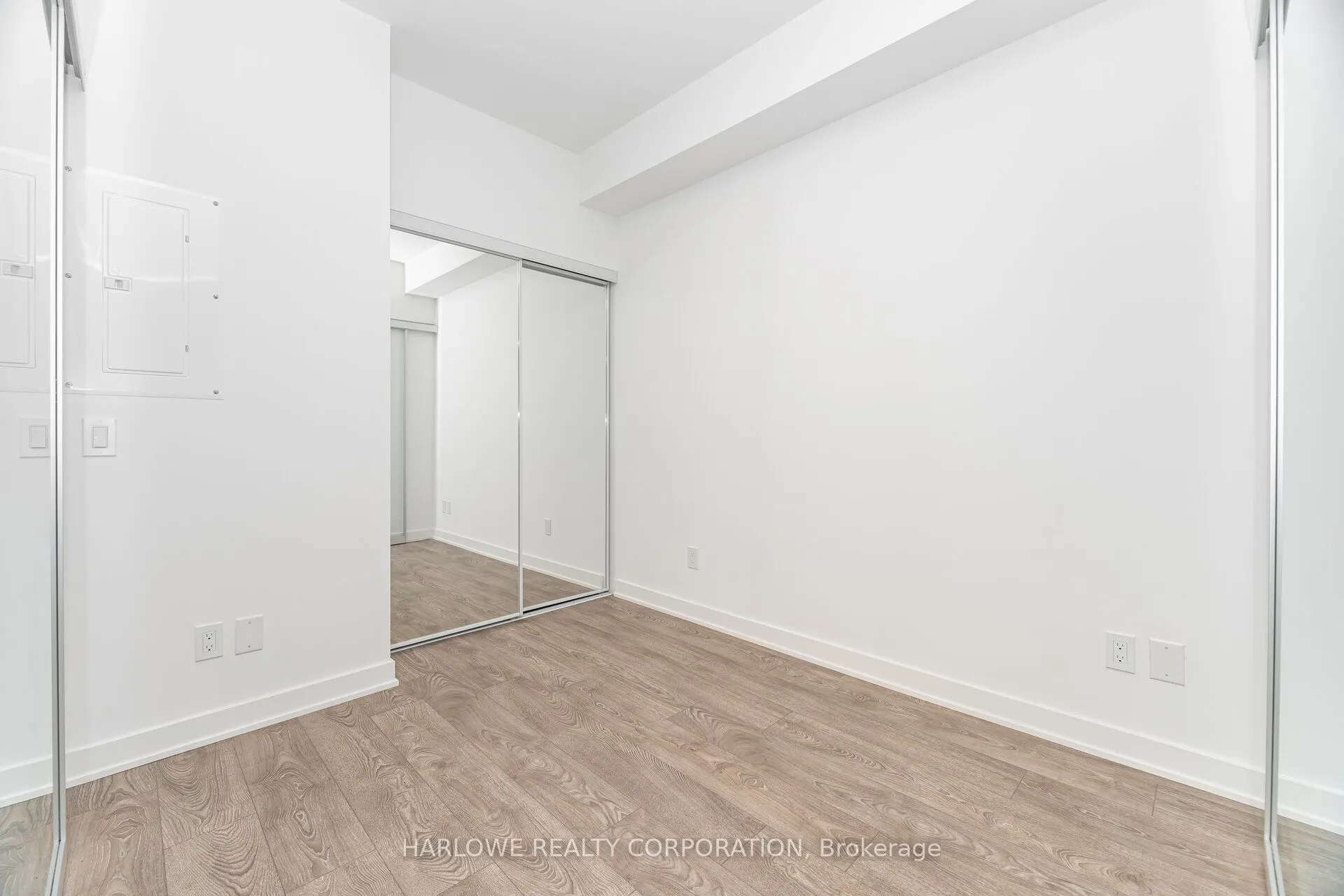 543 Richmond Street W, #310