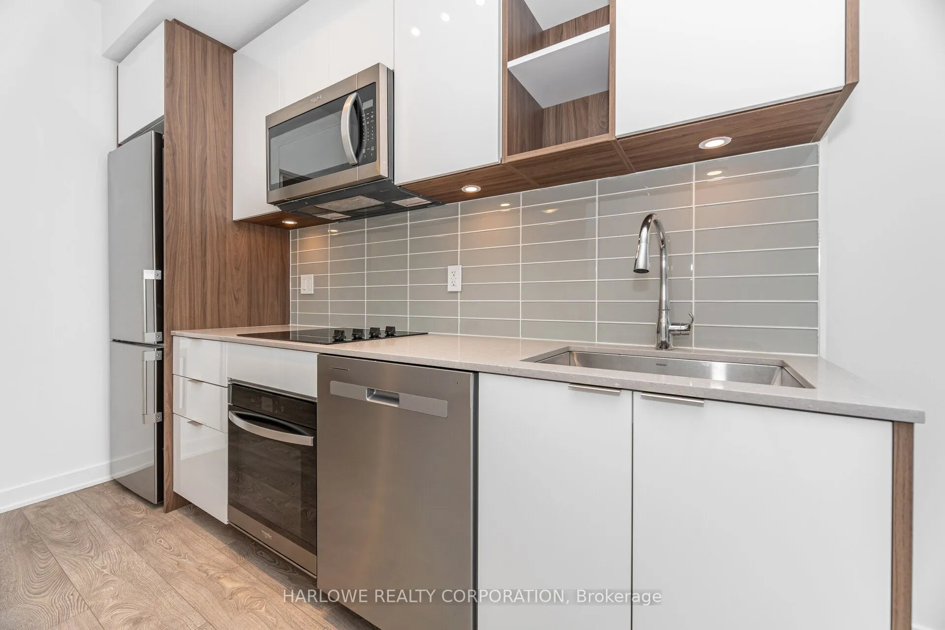 543 Richmond Street W, #310