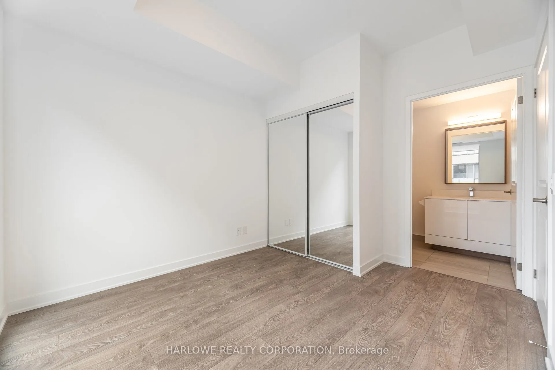 543 Richmond Street W, #310