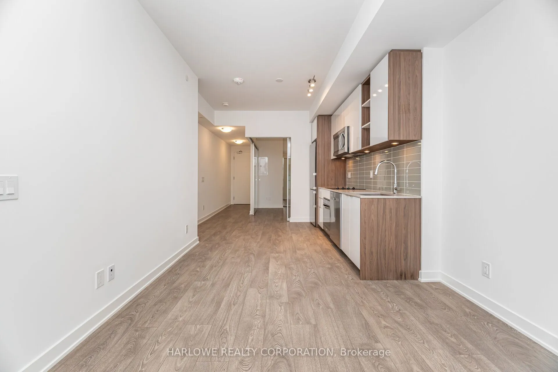 543 Richmond Street W, #310
