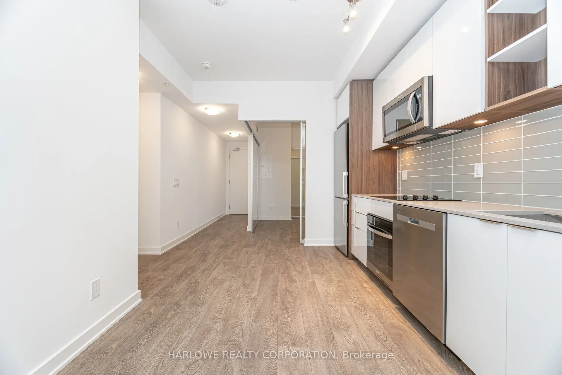 543 Richmond Street W, #310