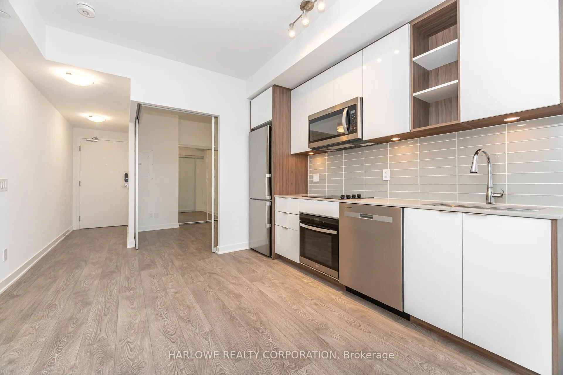 543 Richmond Street W, #310