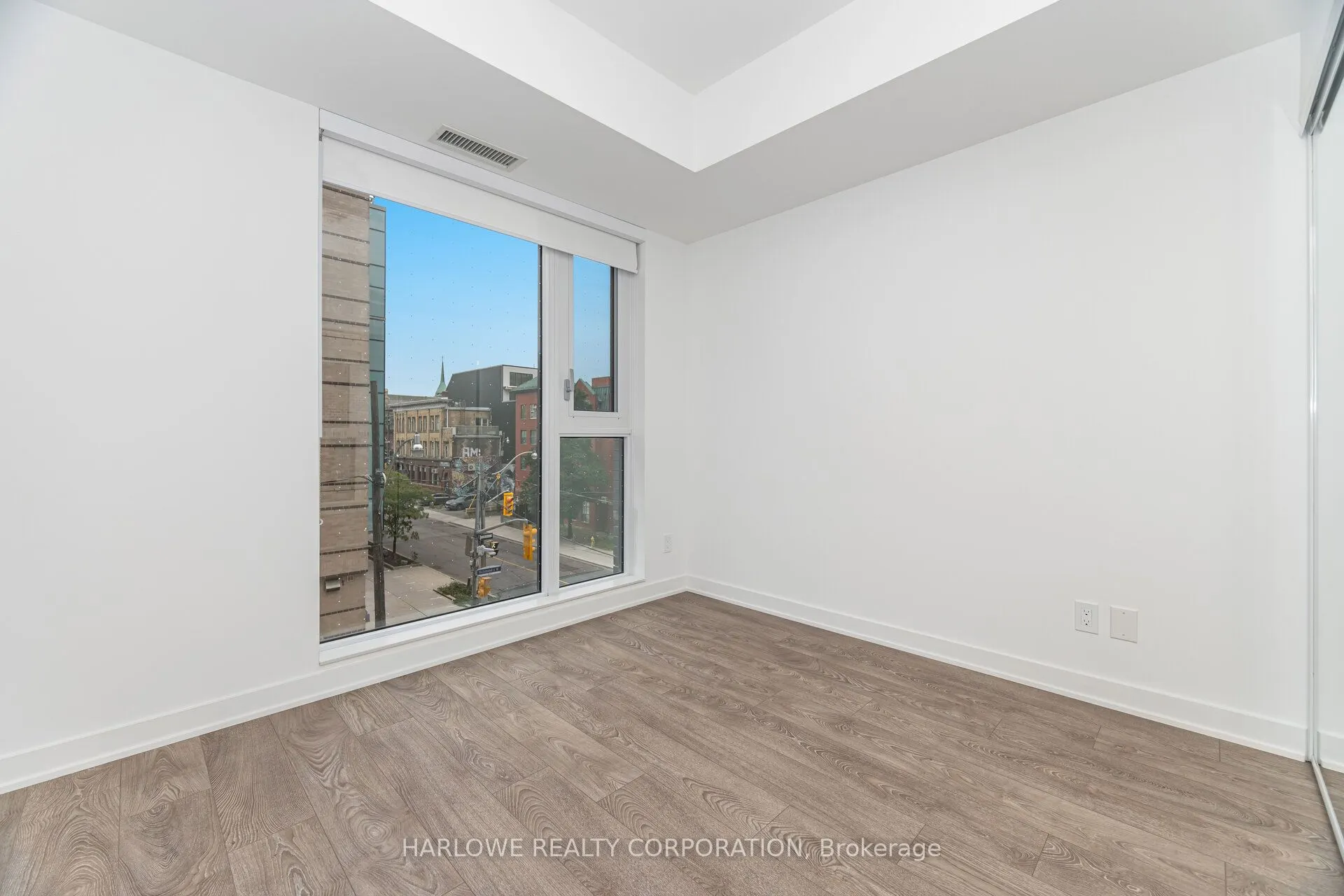 543 Richmond Street W, #310