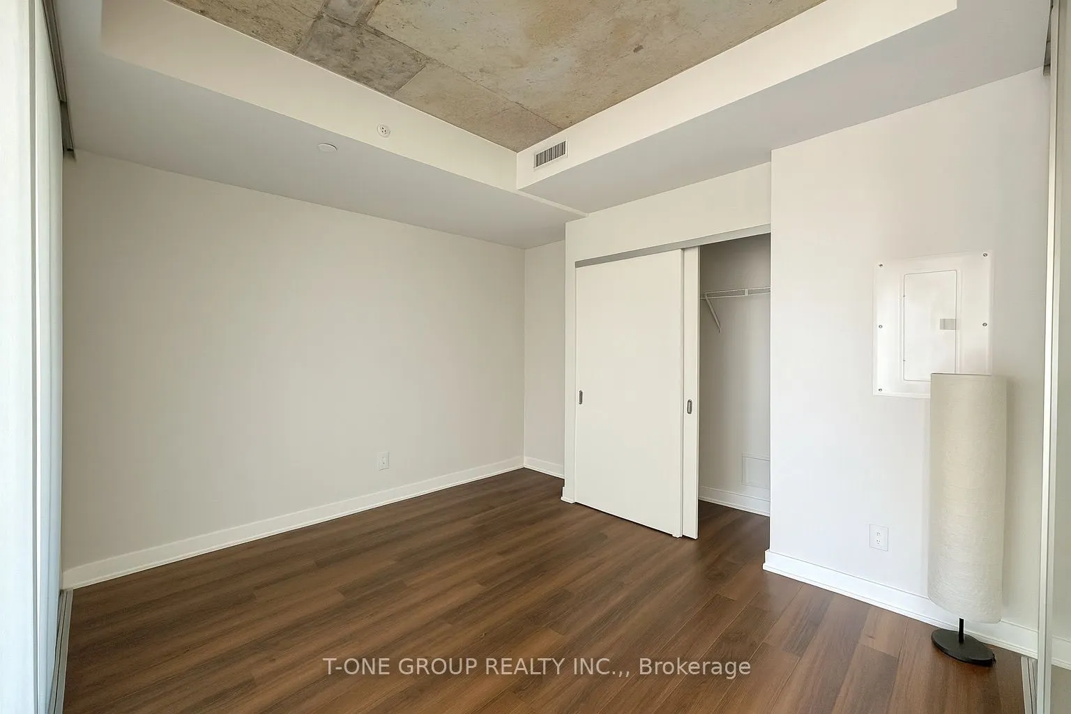 210 Simcoe Street, #2210
