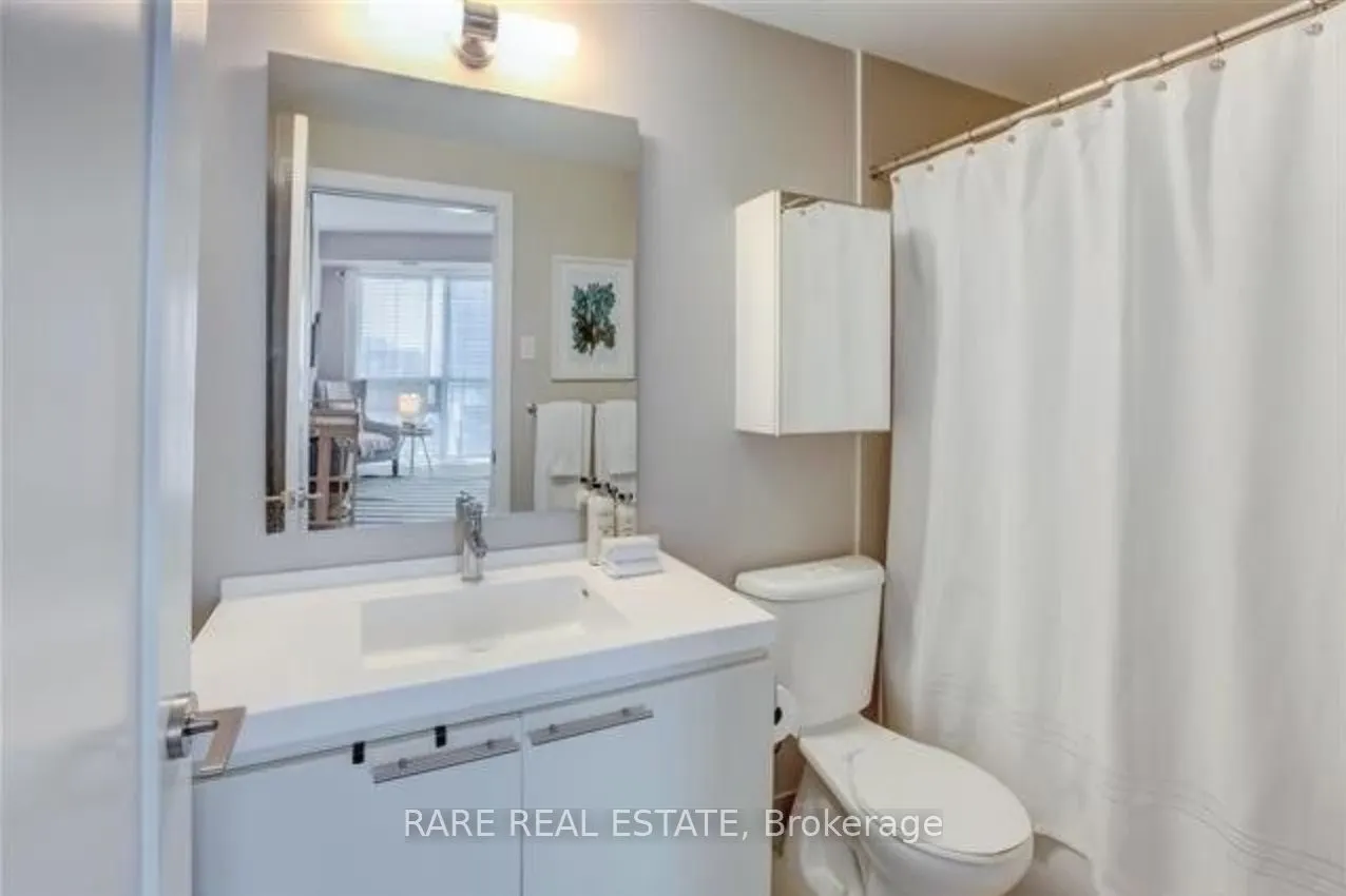 70 Roehampton Avenue, #1322